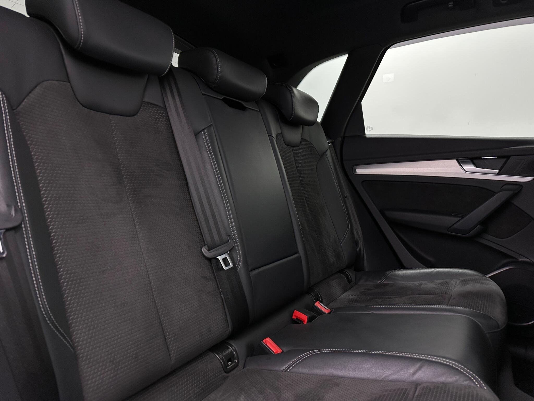Audi Q5 view 43