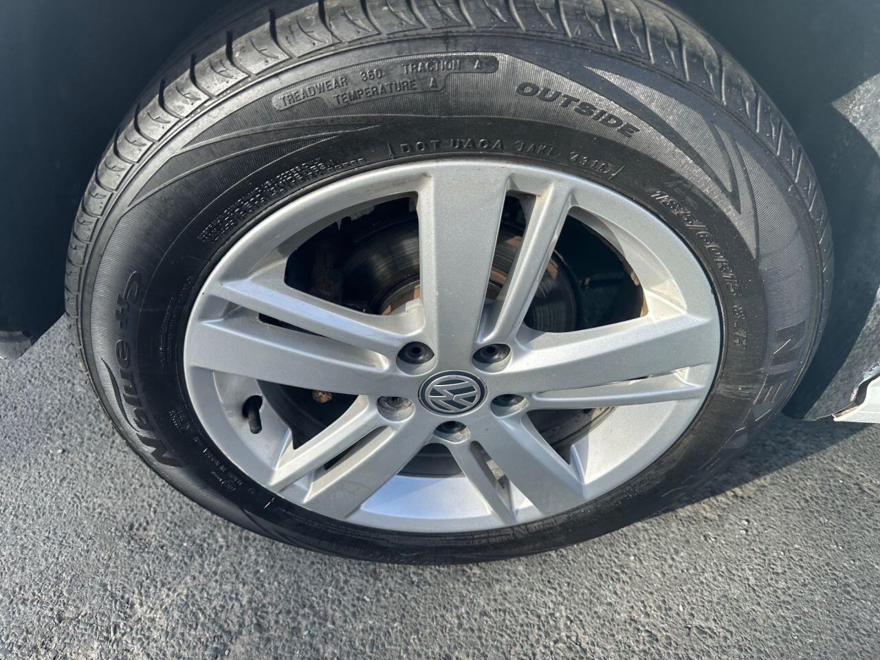 Volkswagen Polo view 27