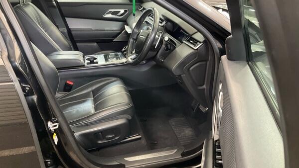 Land Rover Range Rover Velar view 11