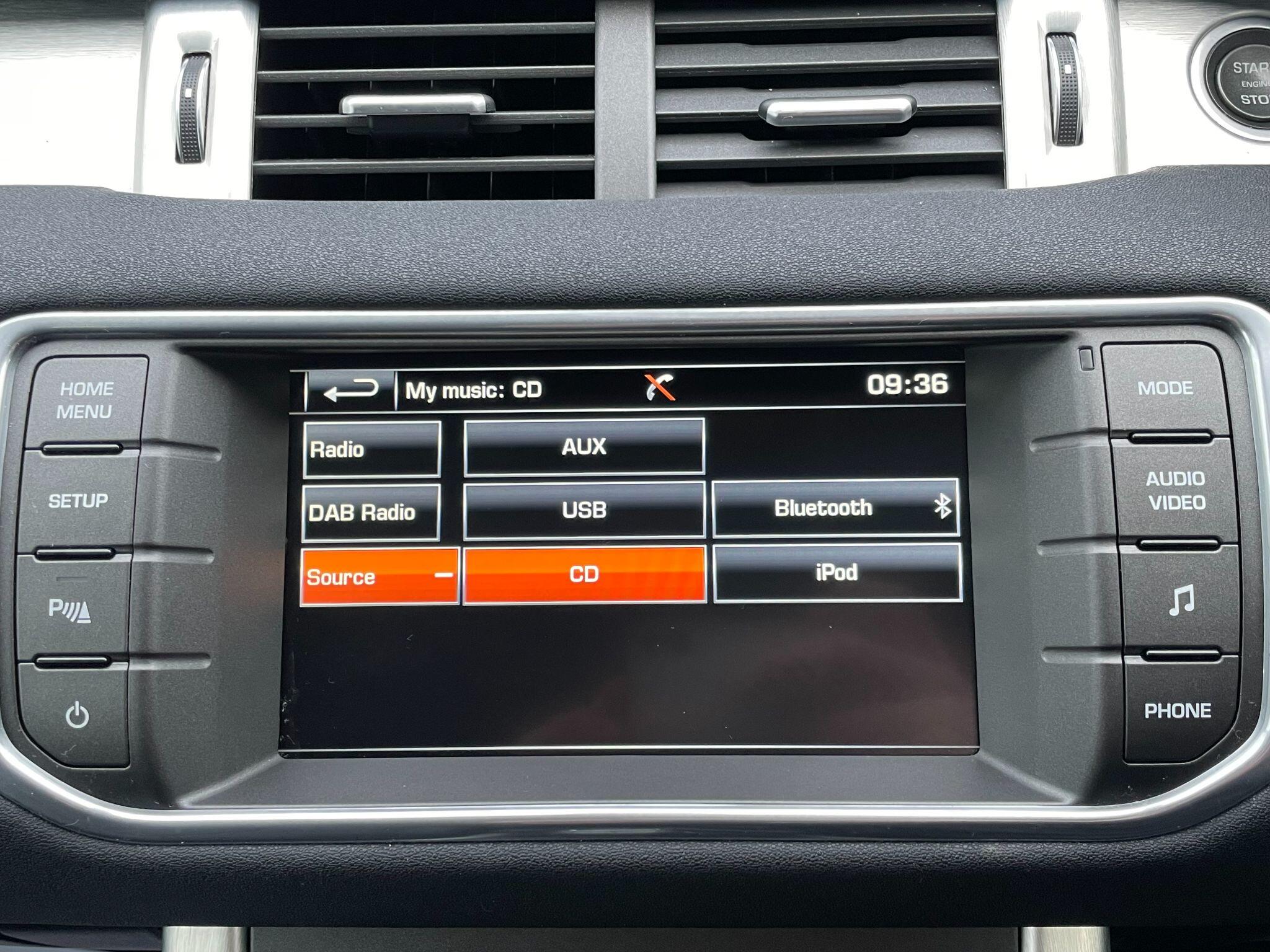 Land Rover Range Rover Evoque view 26