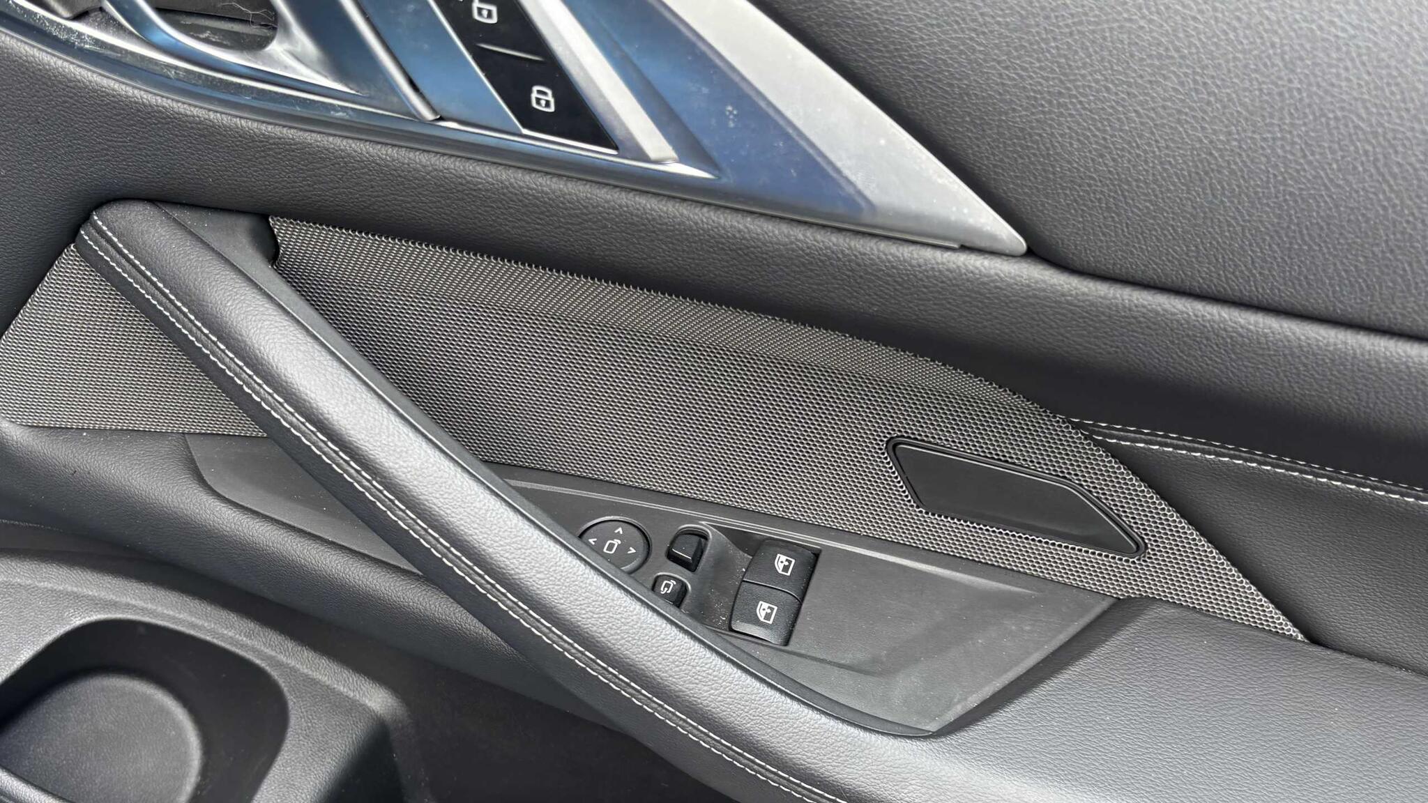BMW 4 Series view 32