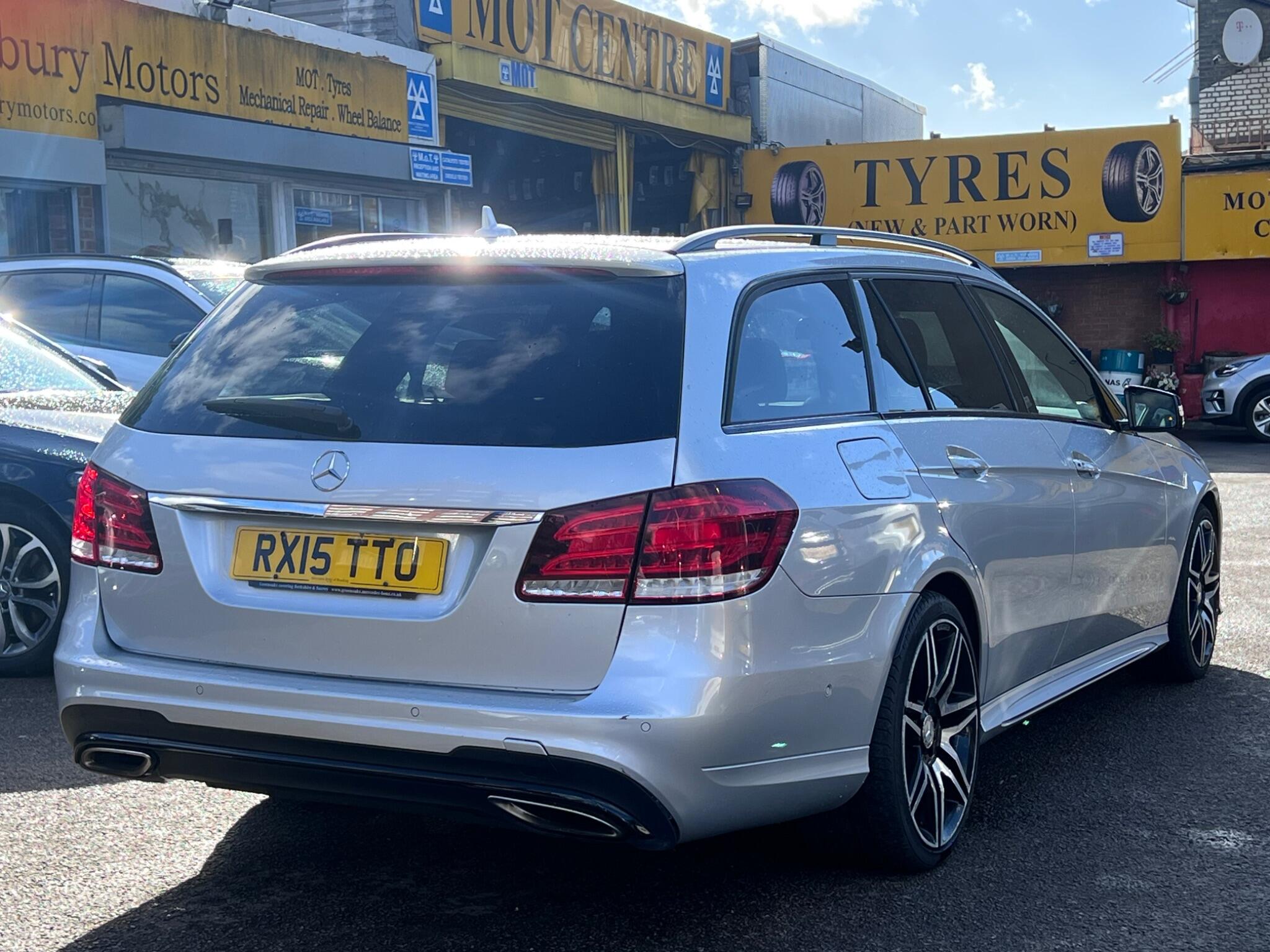 Mercedes-Benz E Class view 13