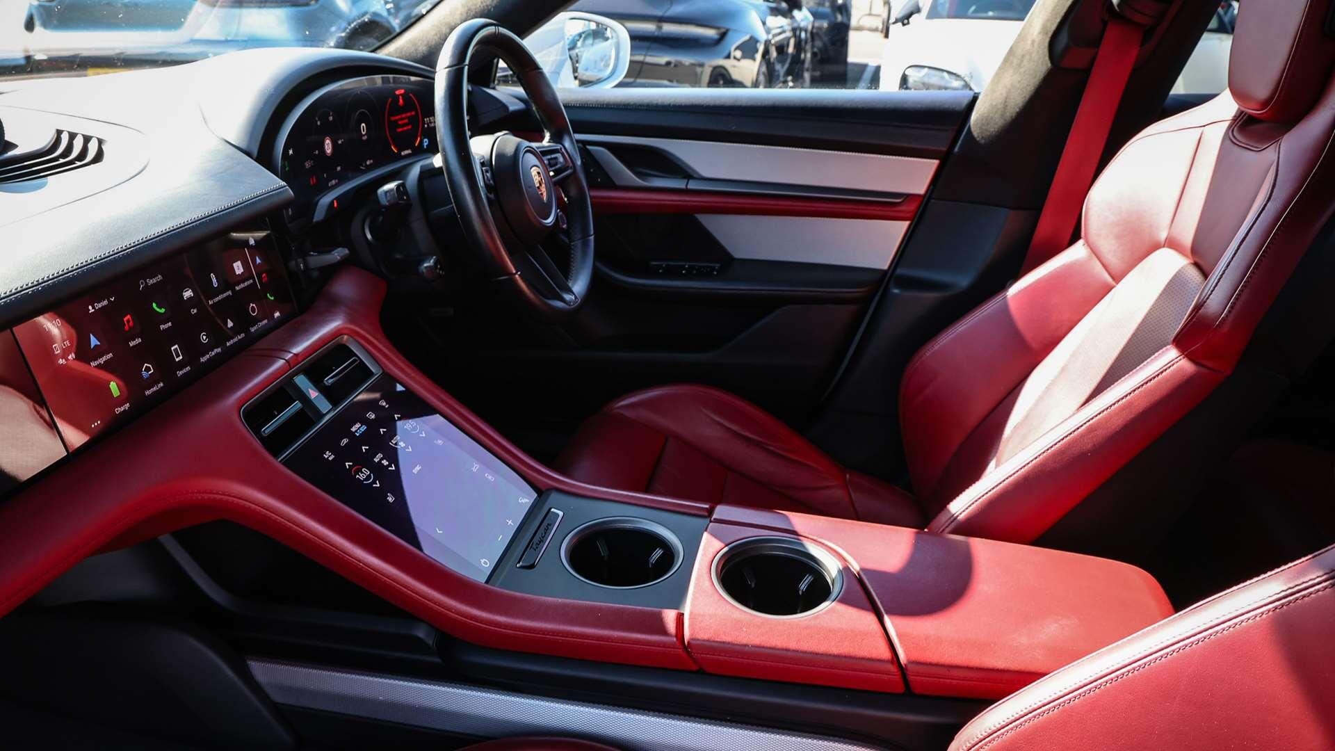Porsche Taycan view 11