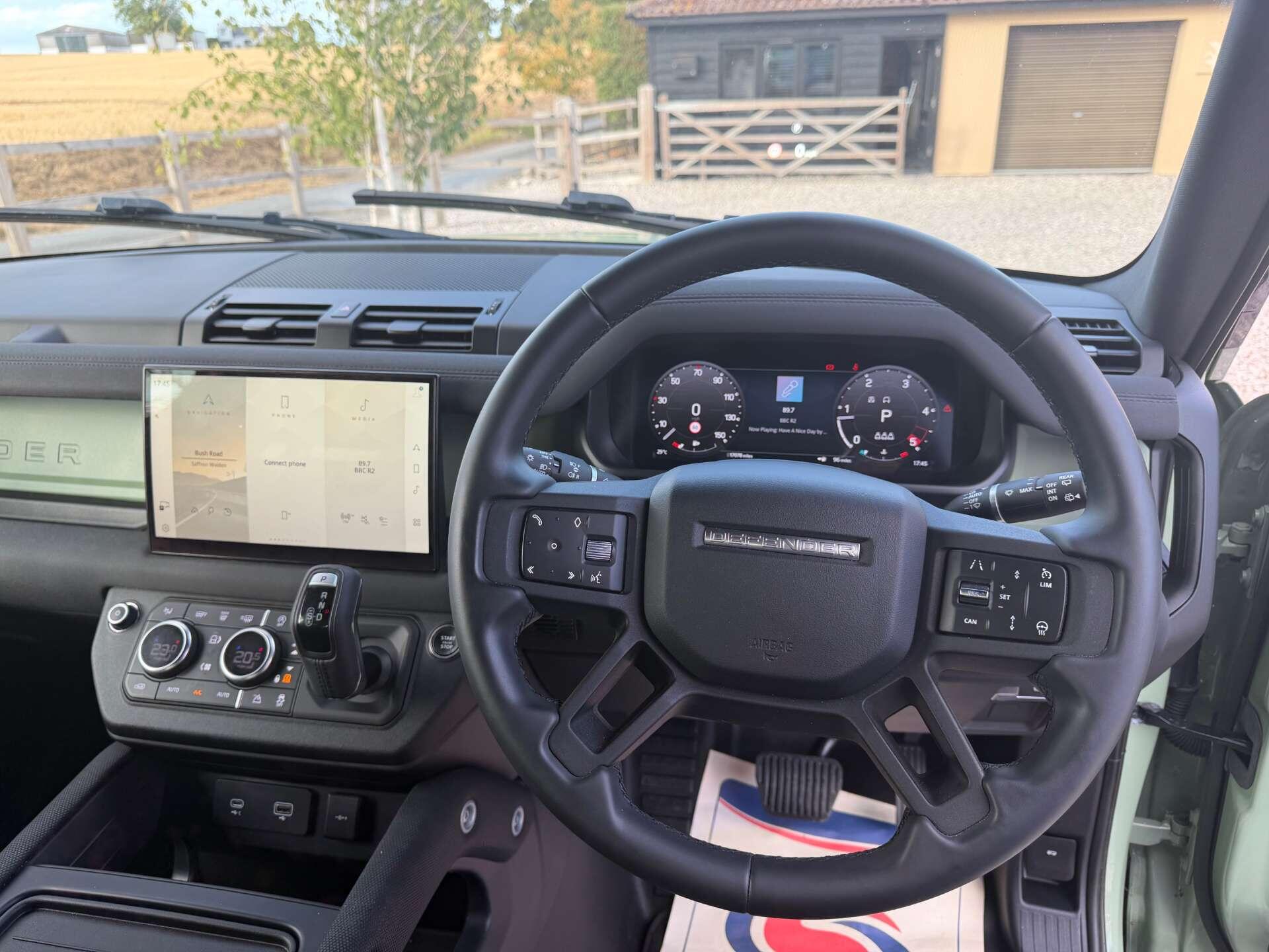 Land Rover Defender view 21