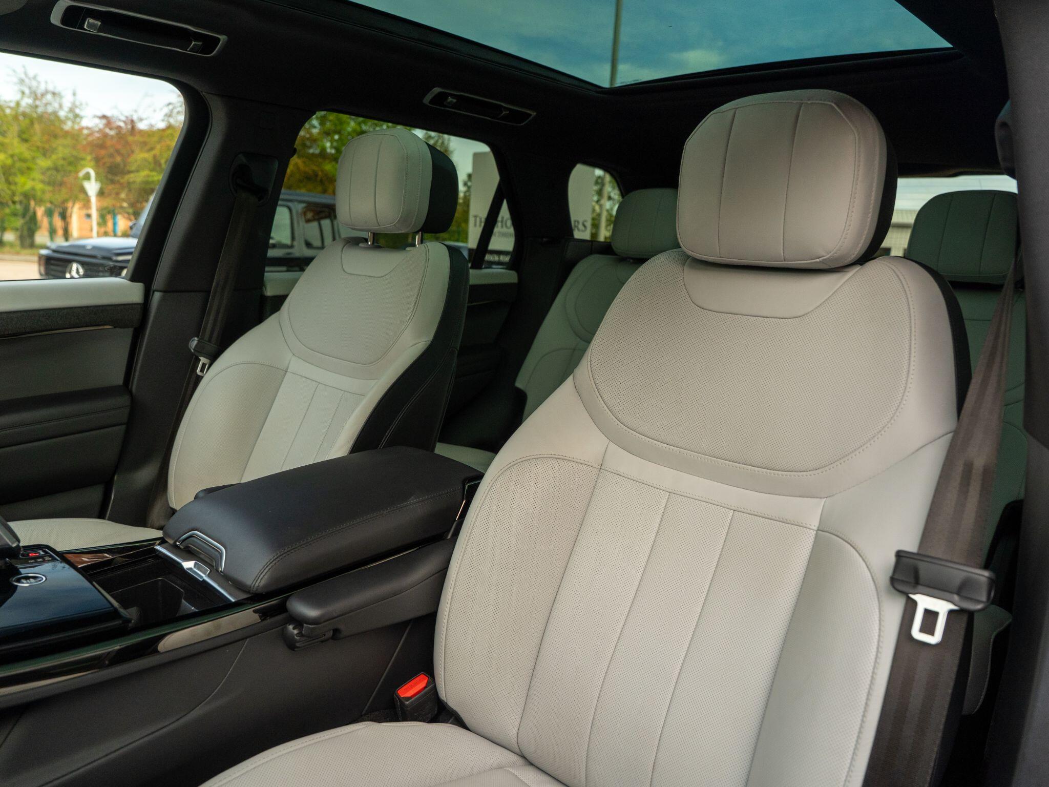 Land Rover Range Rover Sport view 50