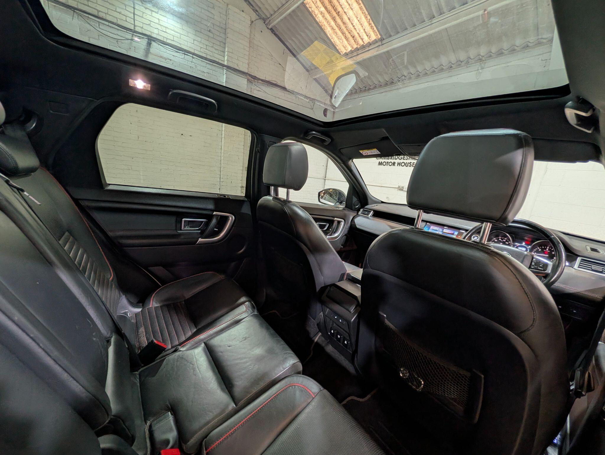 Land Rover Discovery Sport view 21