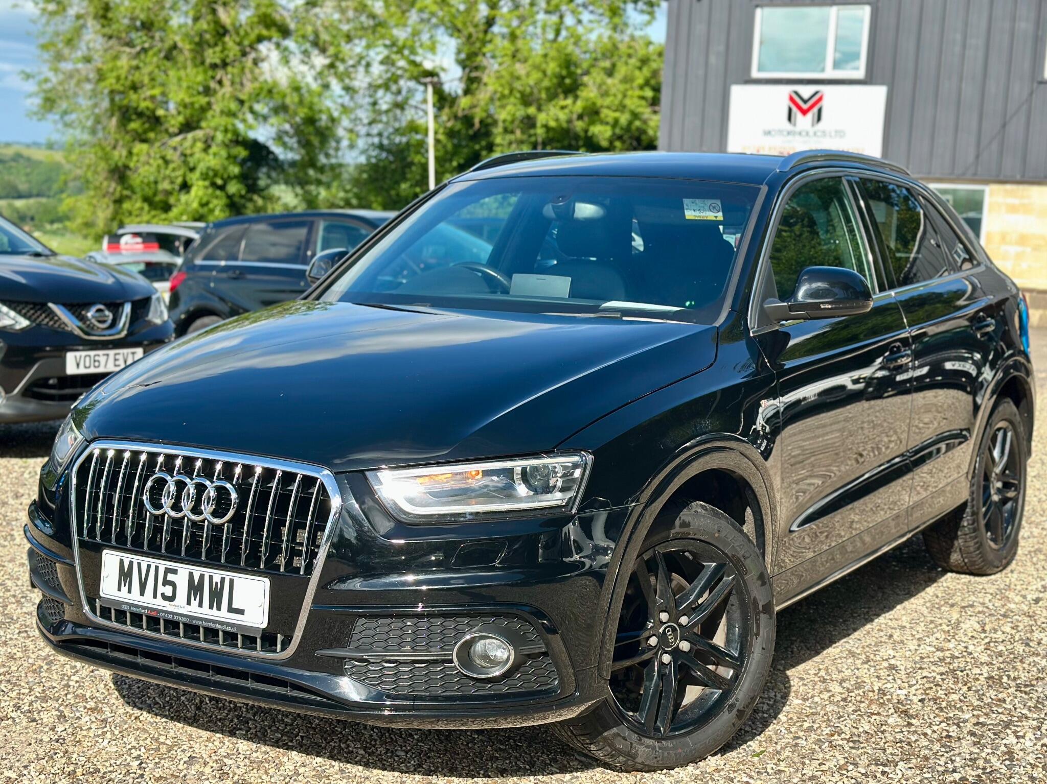 Audi Q3 view 5