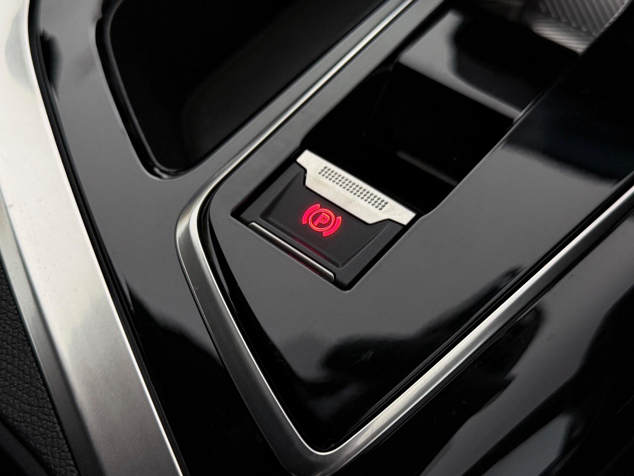 Peugeot 3008 view 34