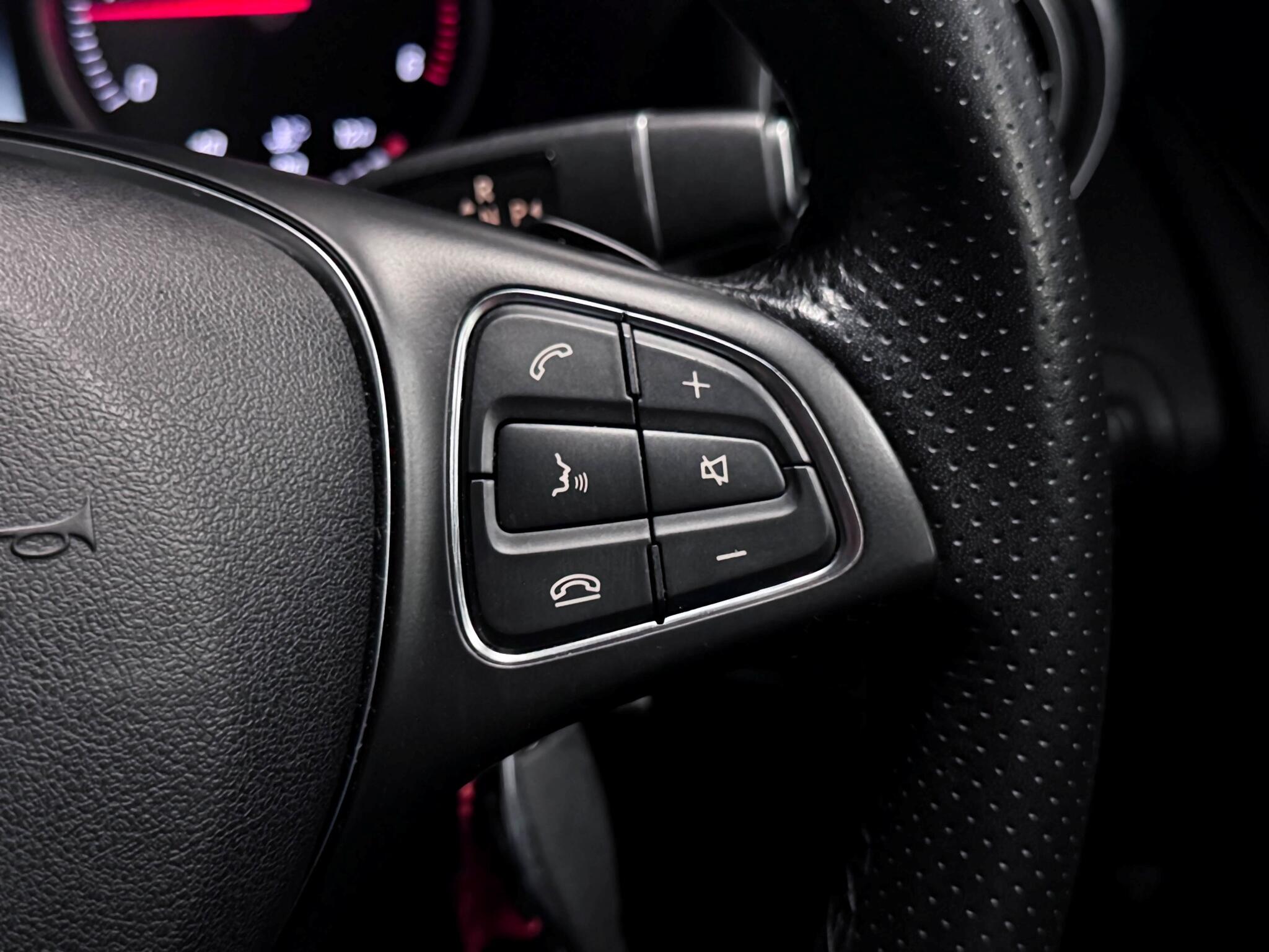 Mercedes-Benz GLC view 21