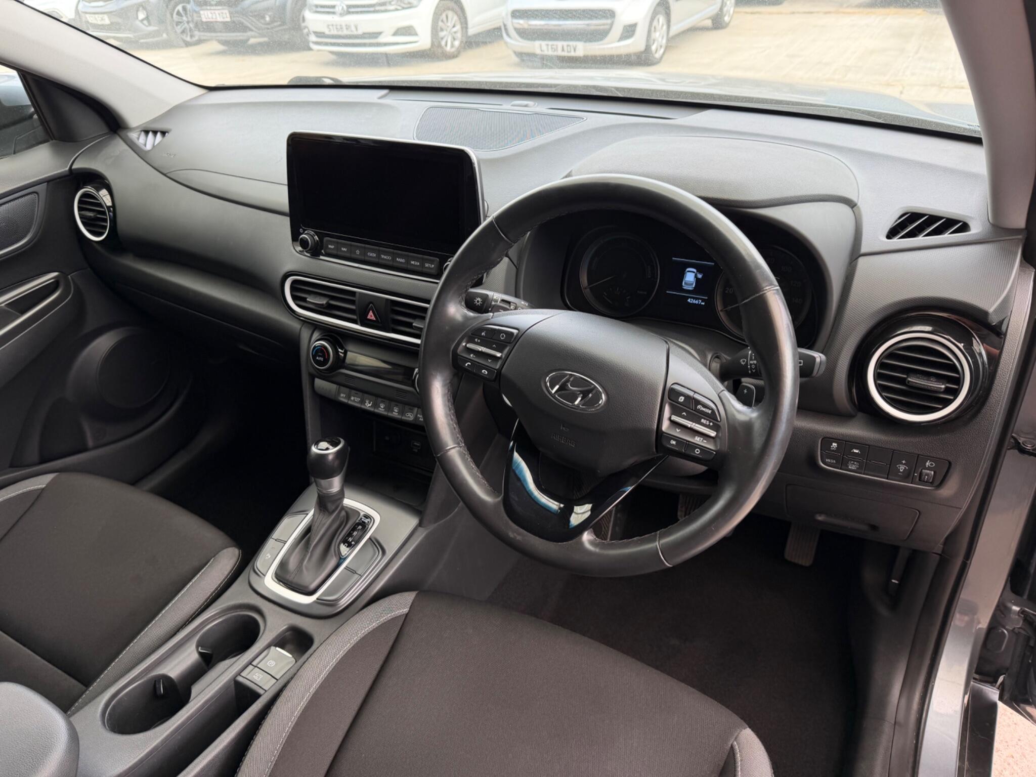 Hyundai Kona view 16