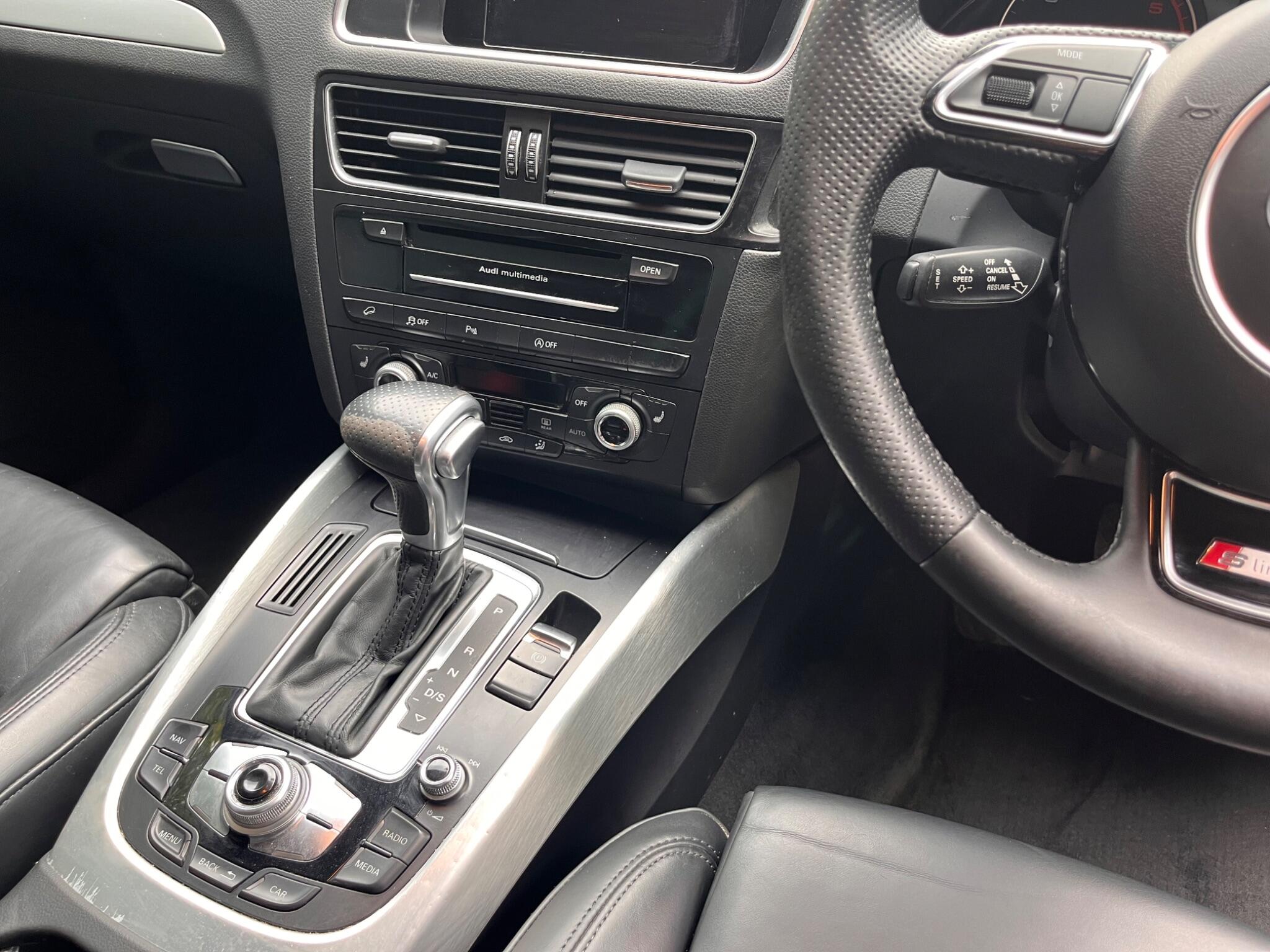 Audi Q5 view 29