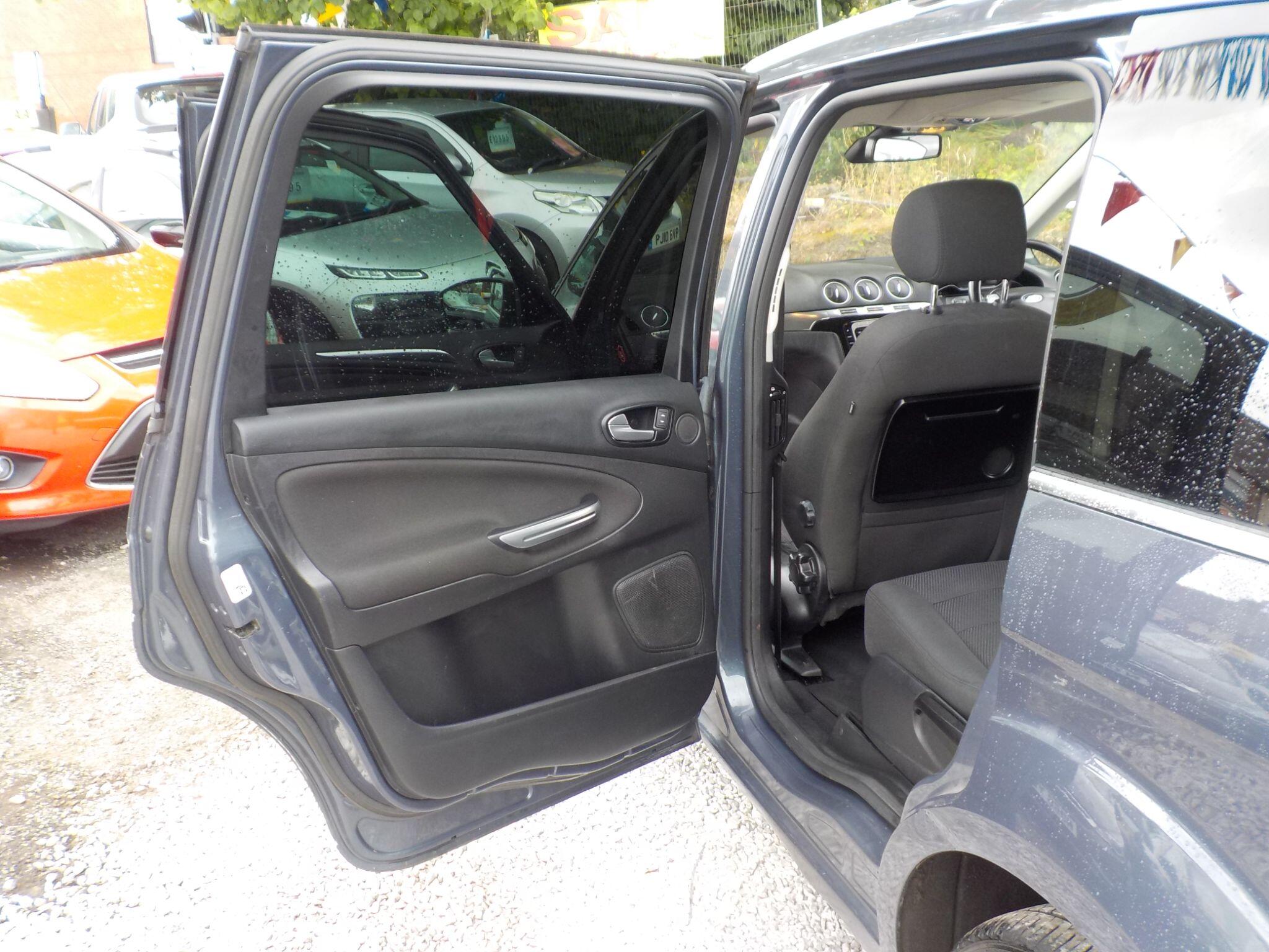 Ford Galaxy 2.0 TDCi Titanium Euro 5 5dr
