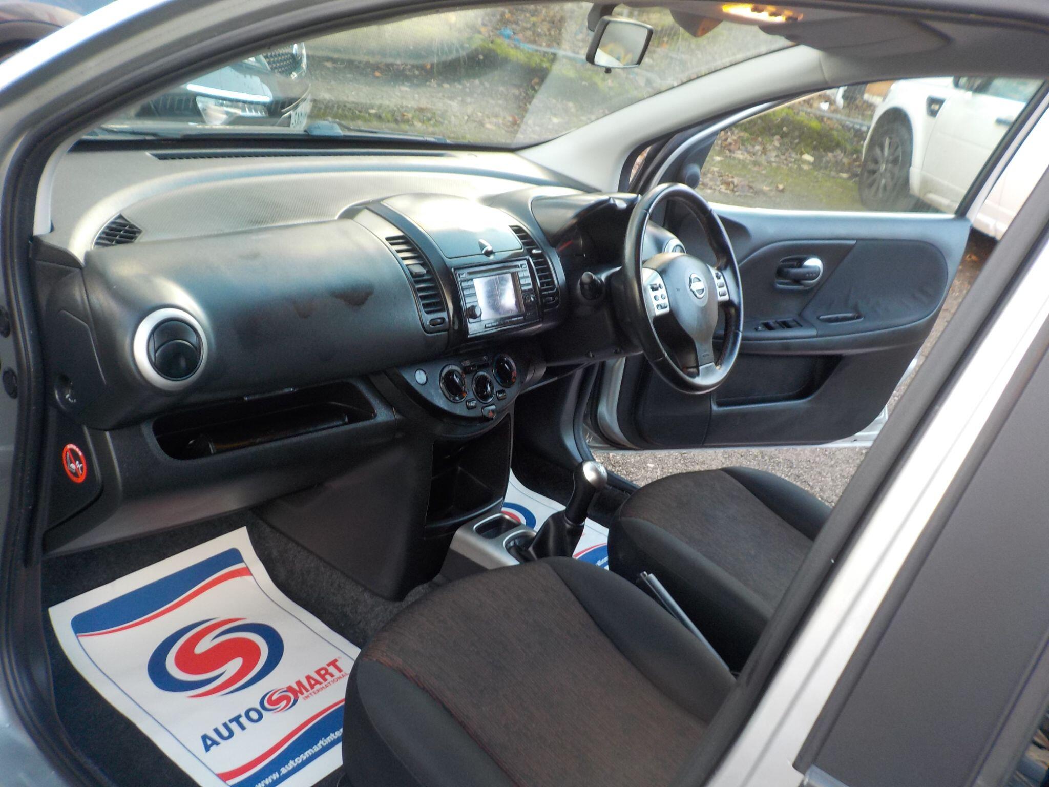 Nissan Note 1.4 16V n-tec Euro 4 5dr