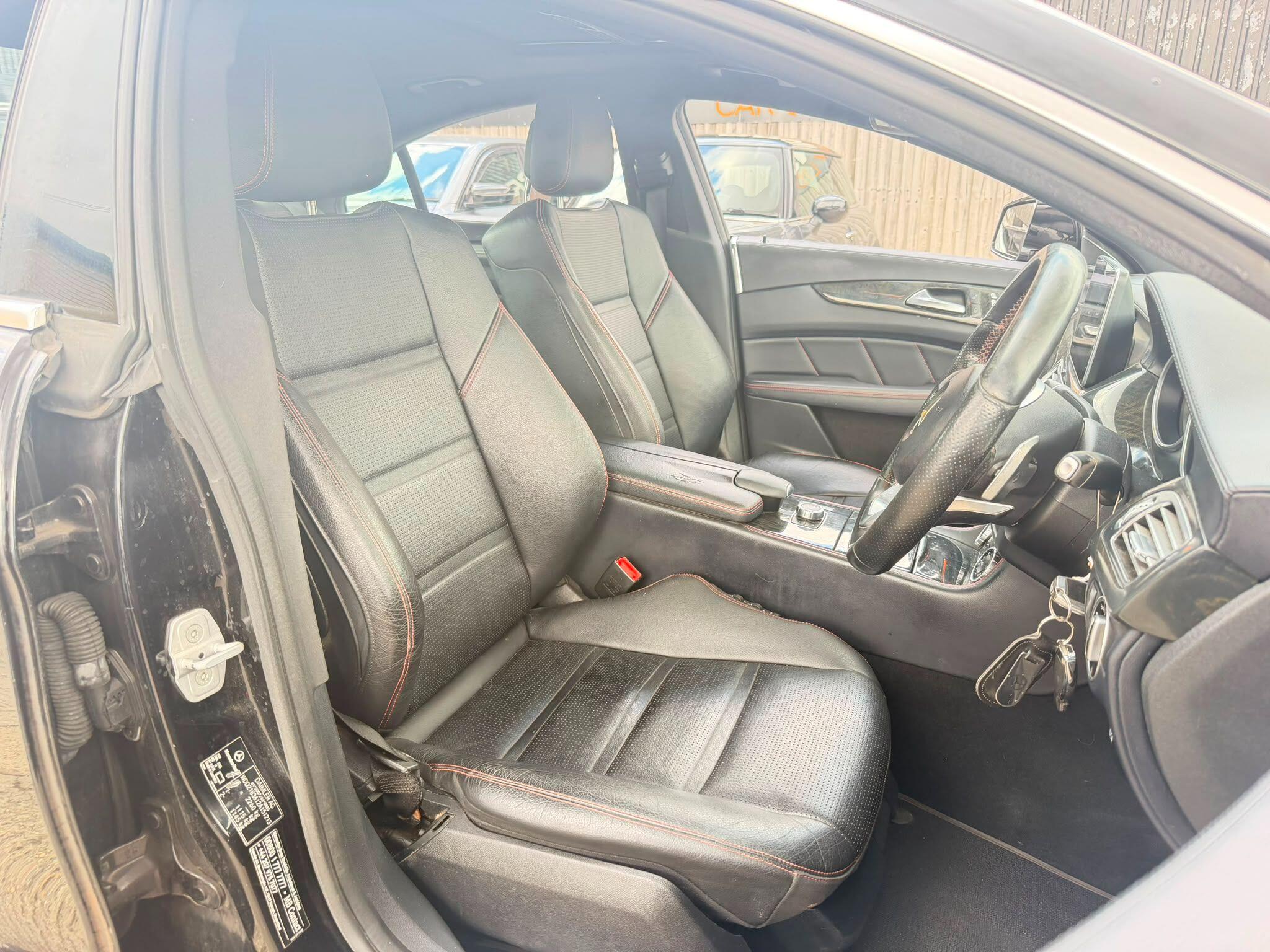 Mercedes-Benz CLS view 10
