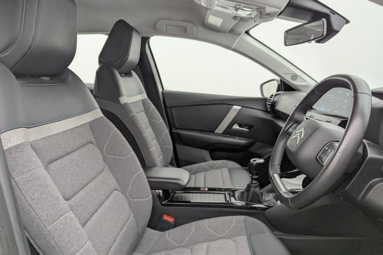 Citroen C4 view 3