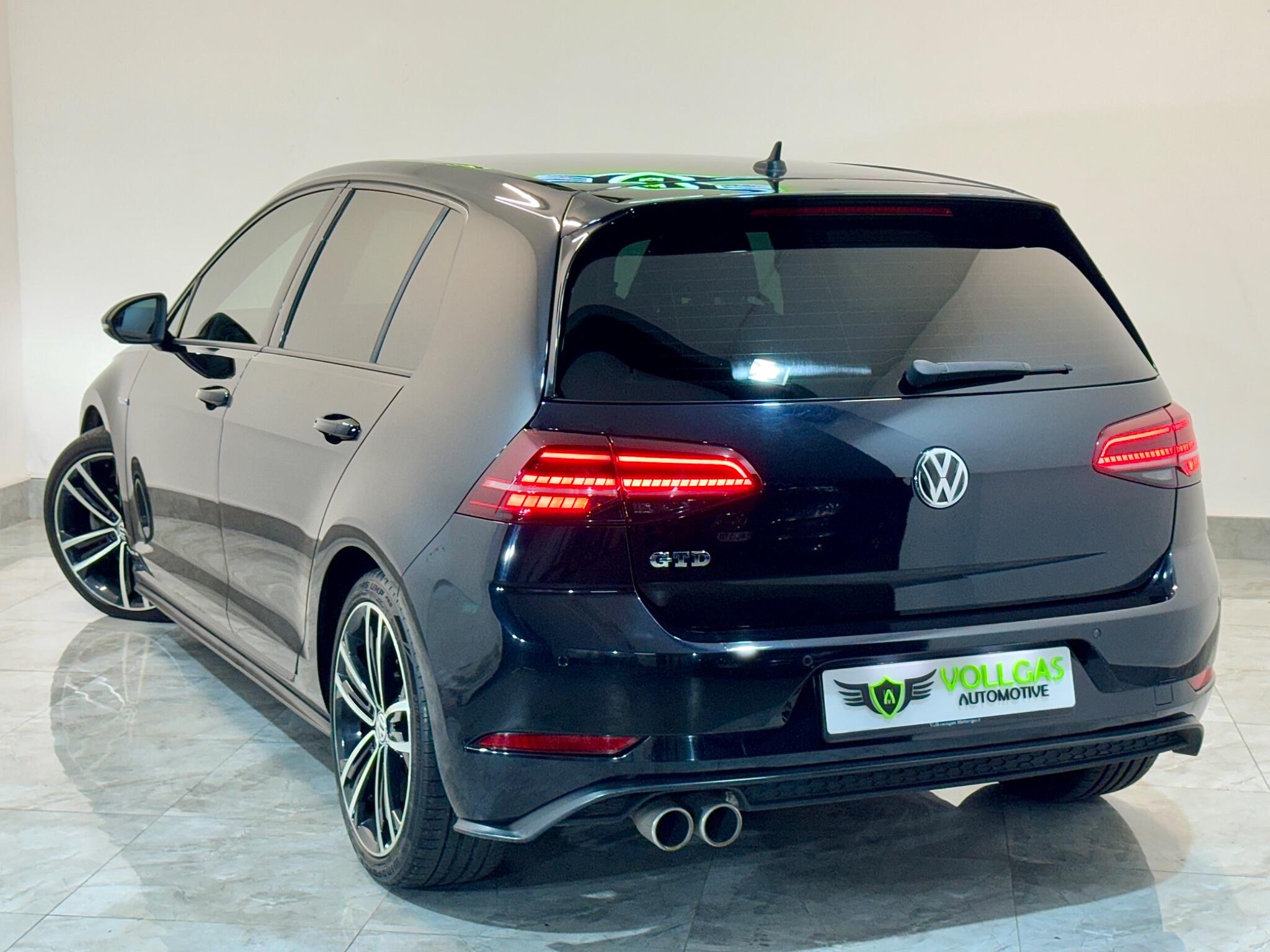 Volkswagen Golf view 16