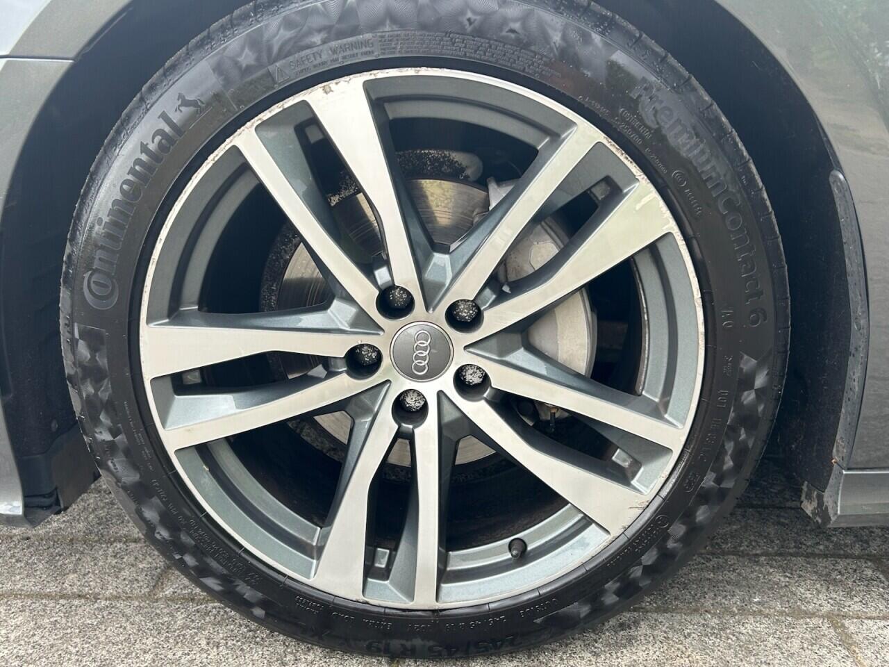 Audi A6 view 41