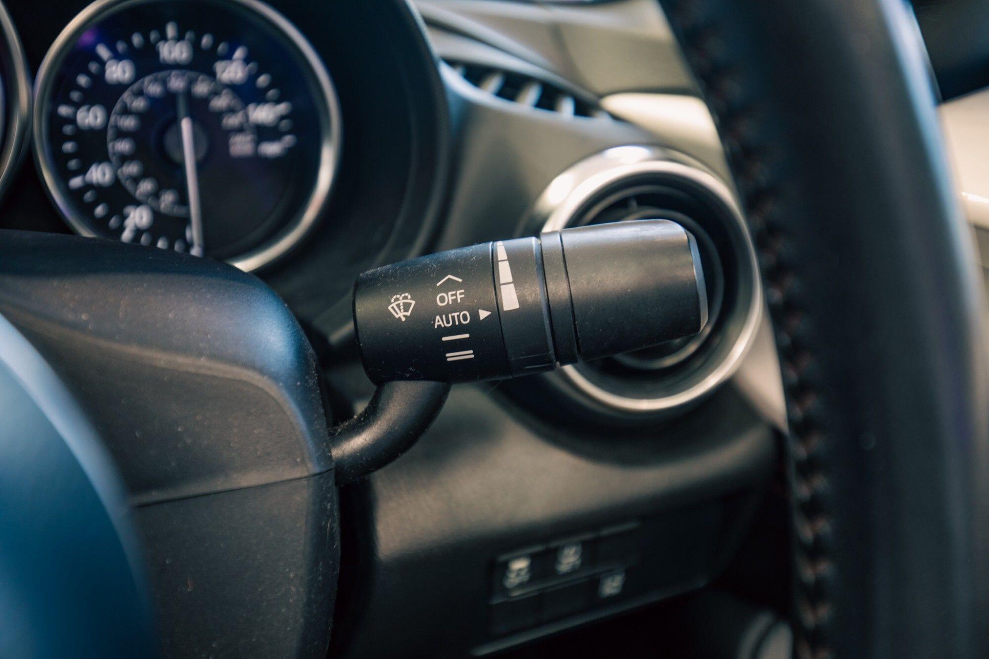 Mazda MX-5 view 12