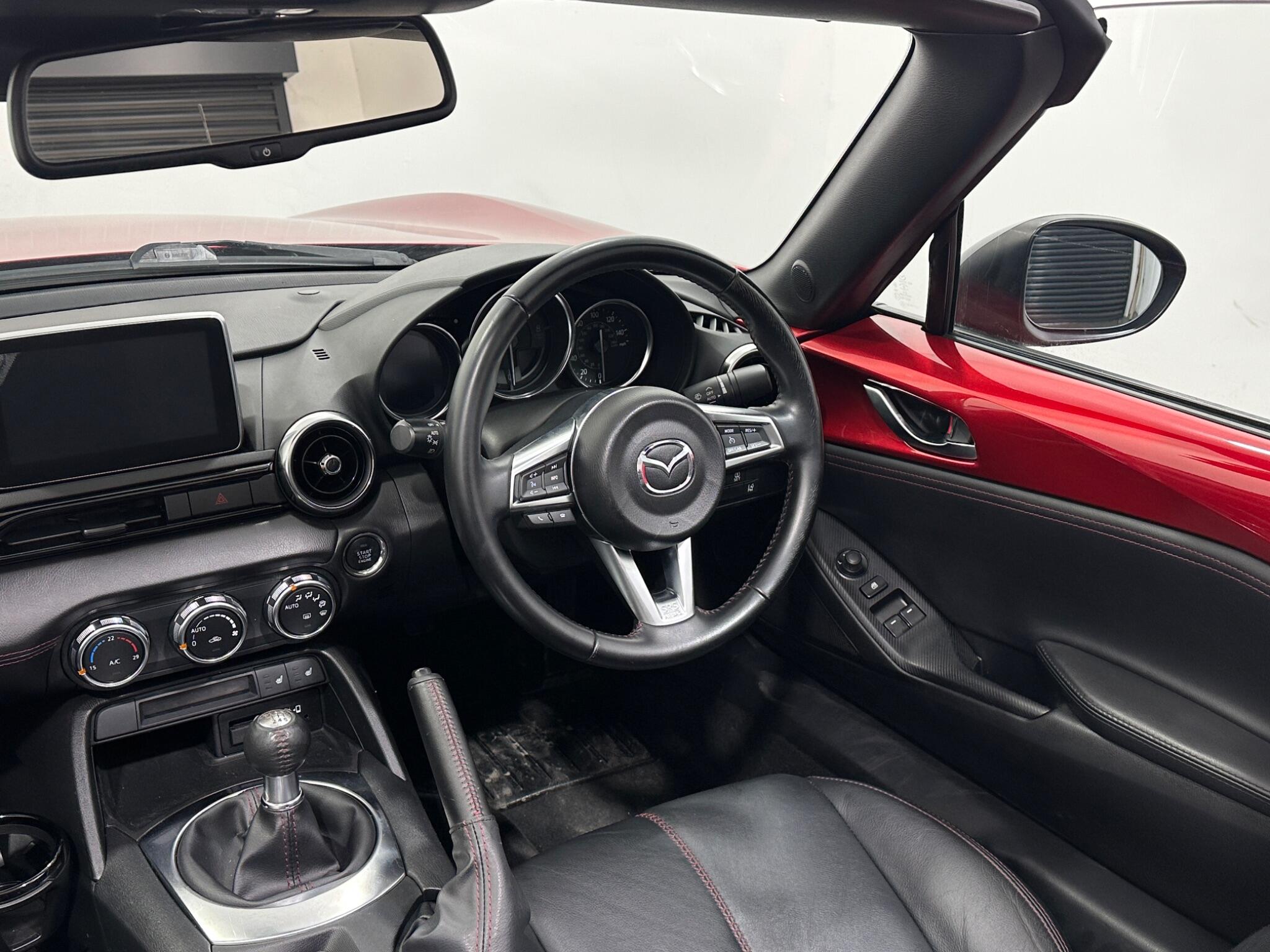 Mazda MX-5 view 12