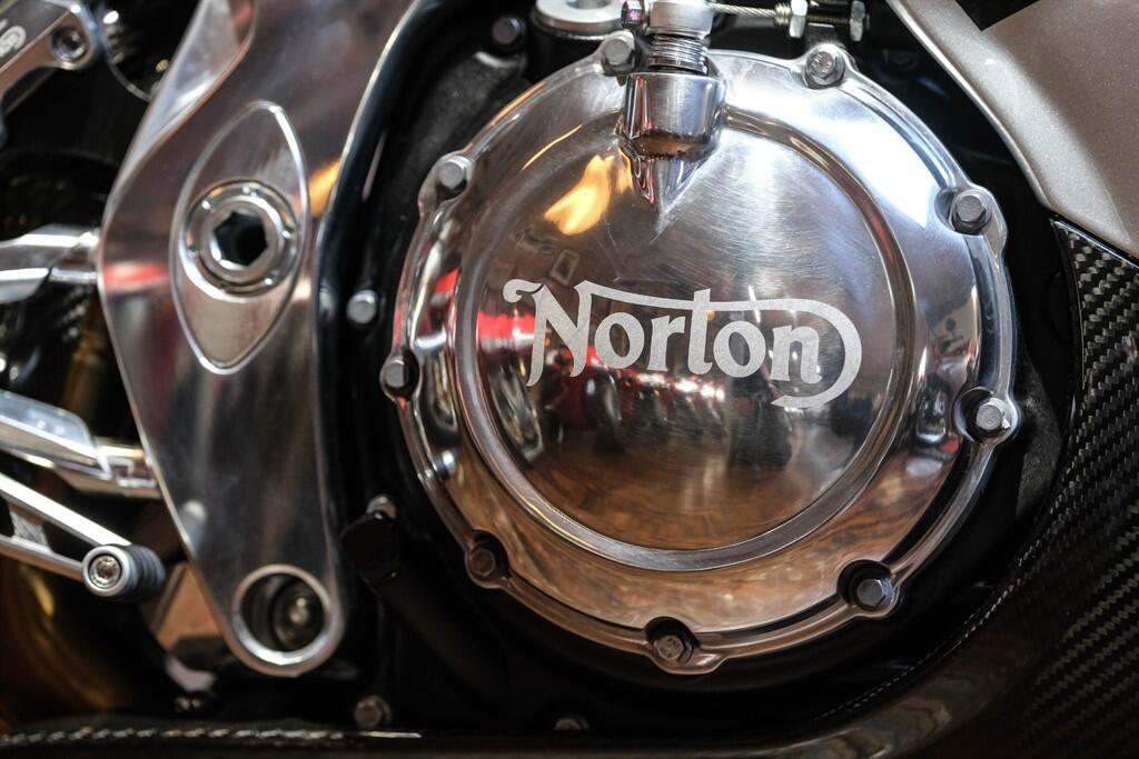 Norton V4 SV view 8