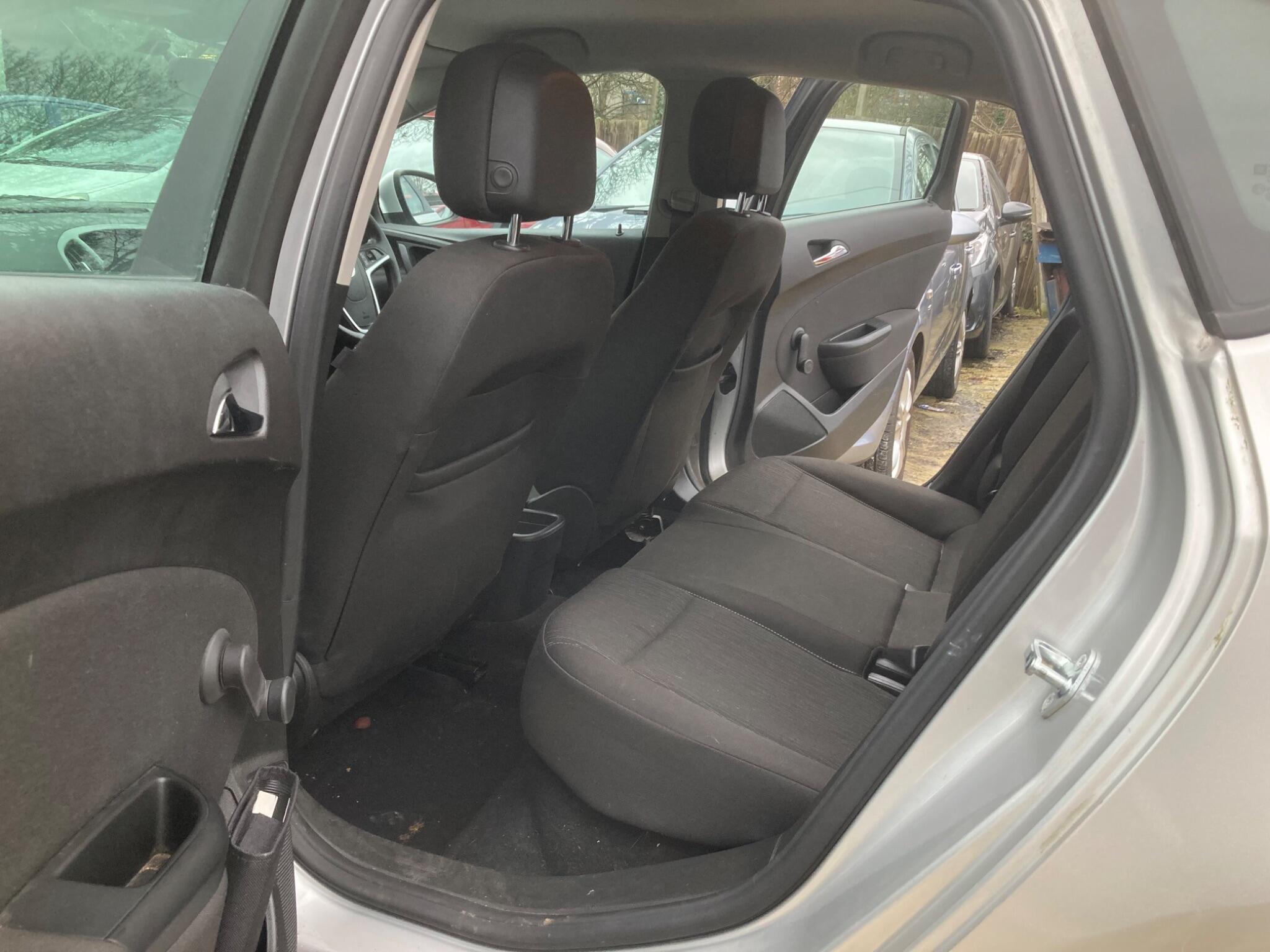Vauxhall Astra view 6