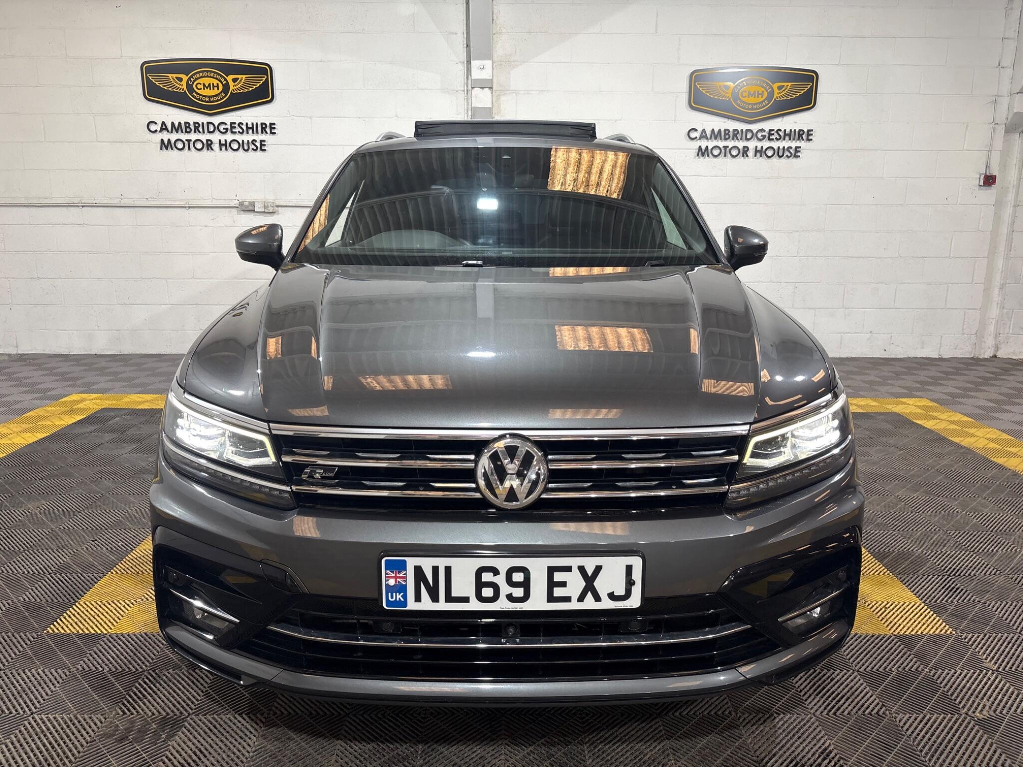 Volkswagen Tiguan view 5