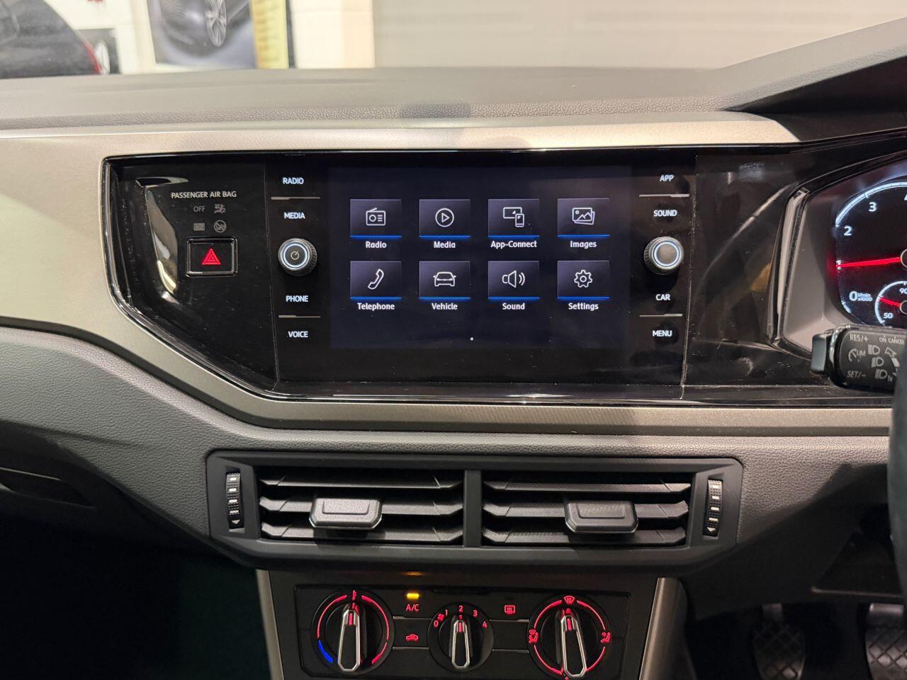 Volkswagen Polo view 16