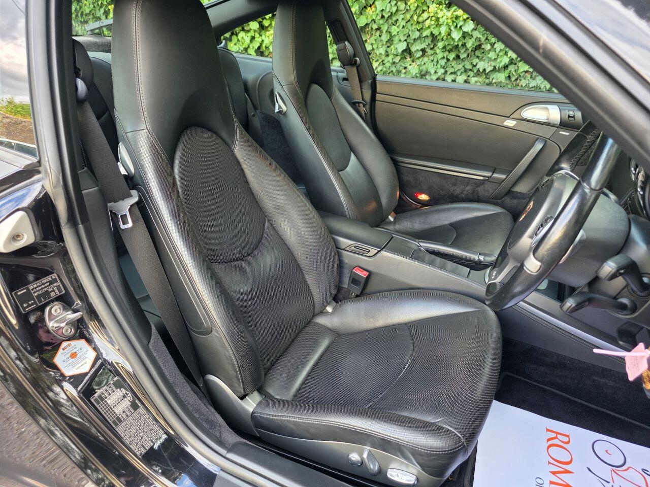 Porsche 911 view 39
