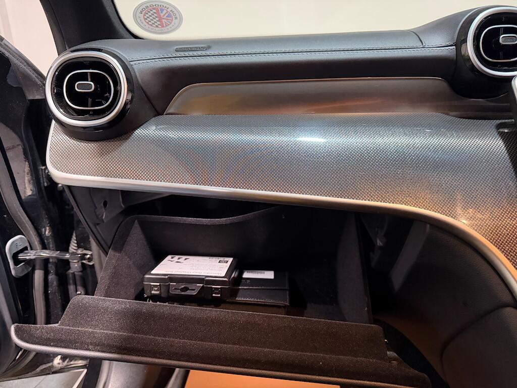 Mercedes-Benz GLC view 14