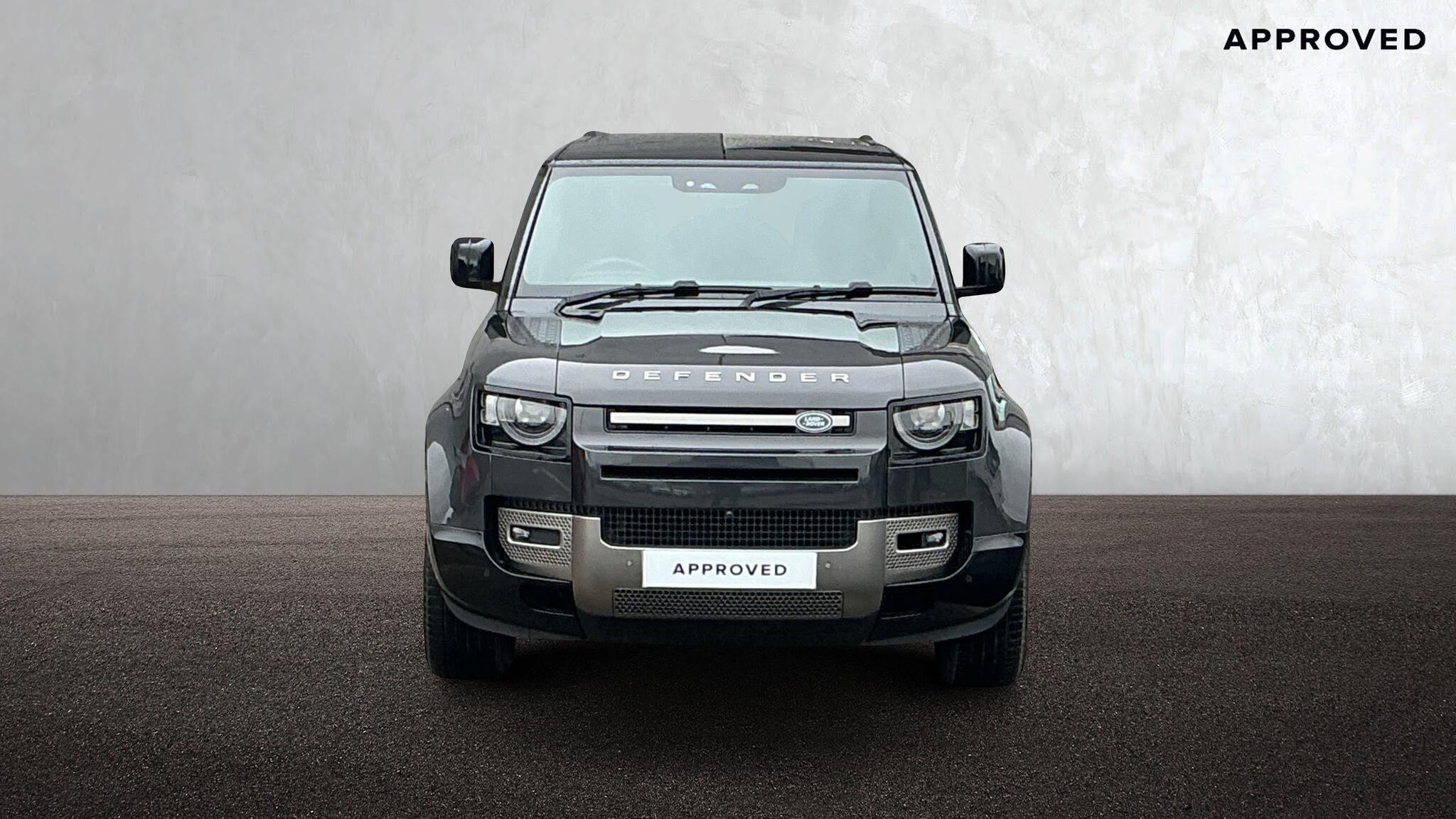 Land Rover Defender view 7