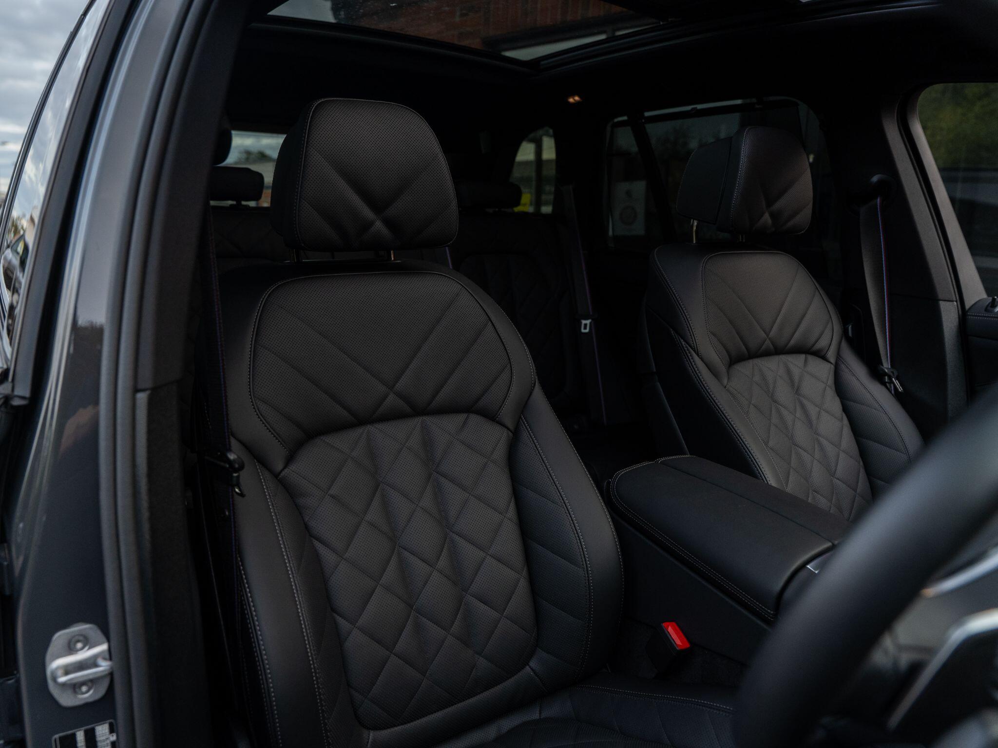 BMW X5 view 43
