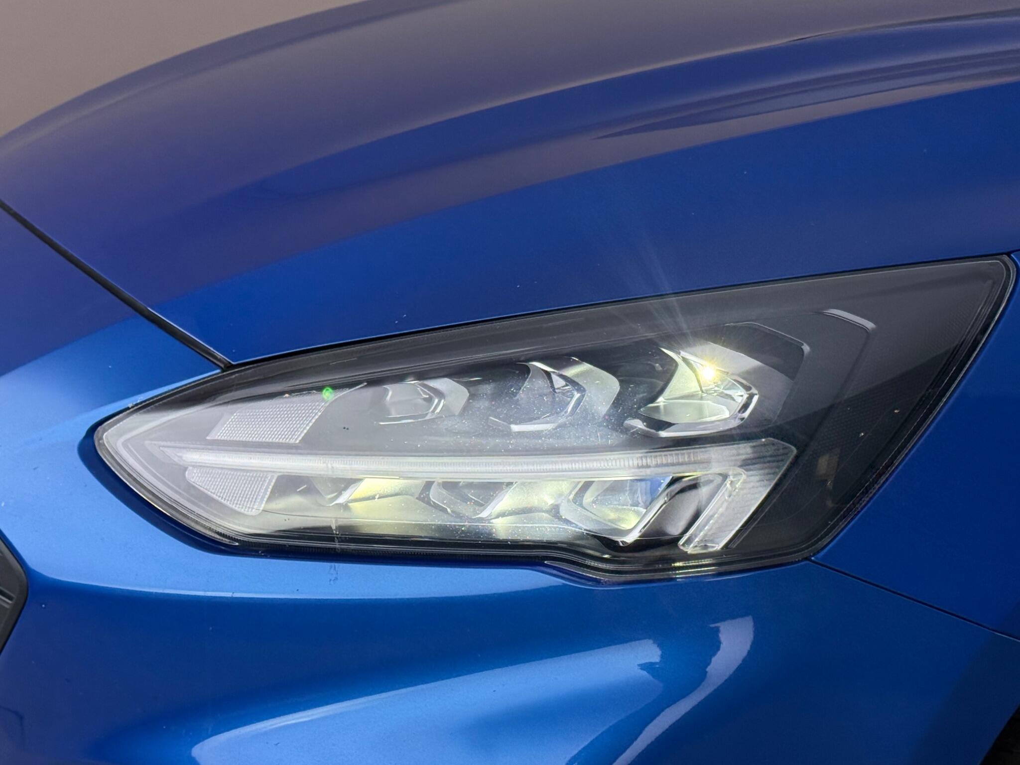 Ford Focus view 12