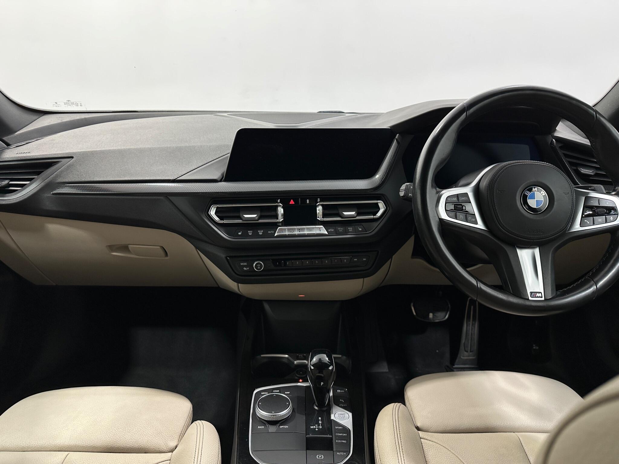 BMW 2 Series view 20