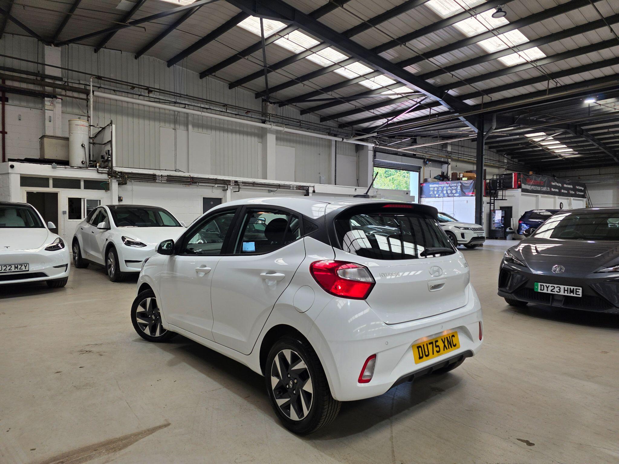 Hyundai I10 view 25