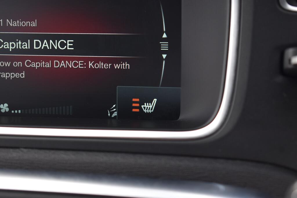 Volvo V40 view 17