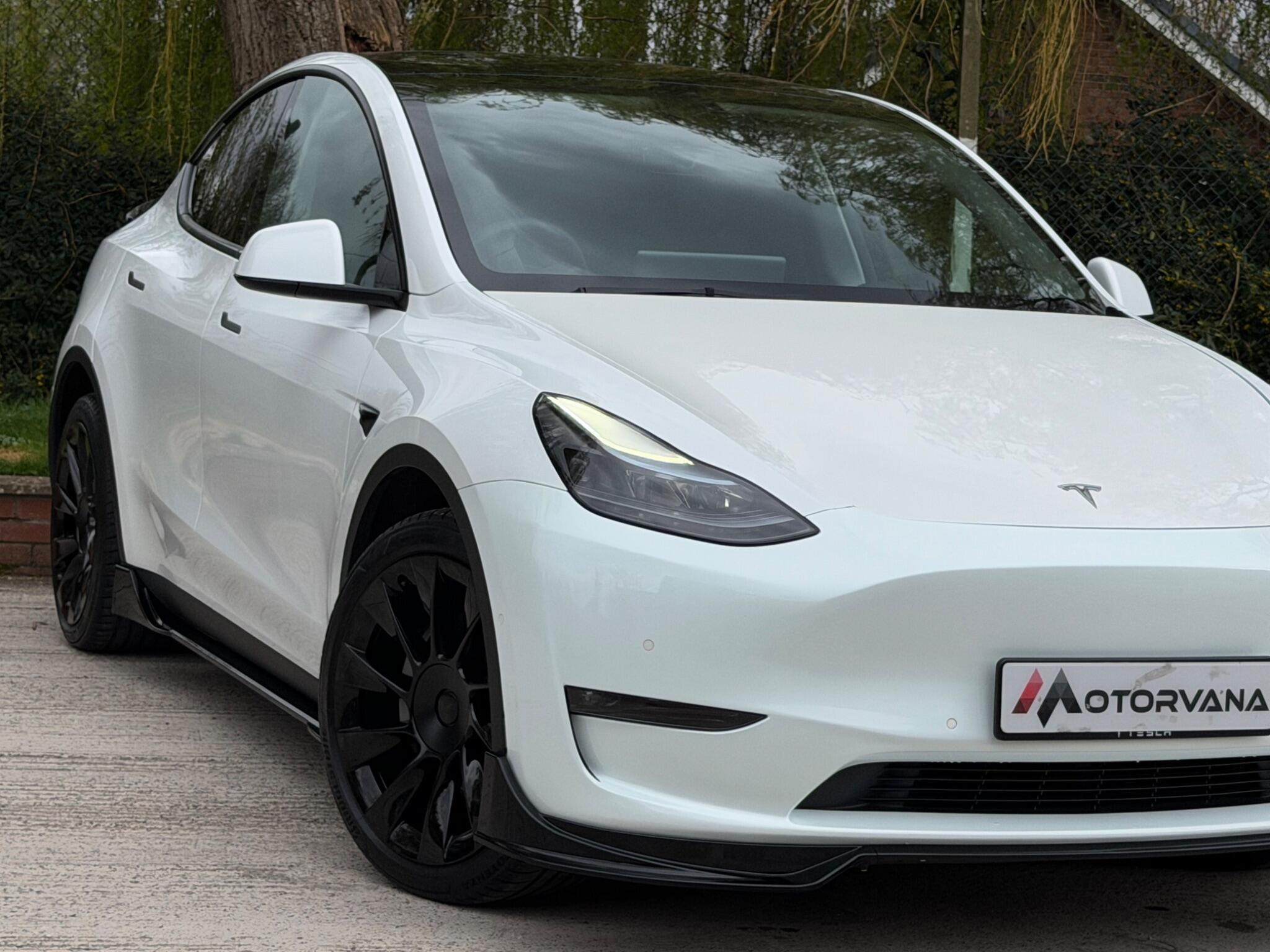 Tesla Model Y view 5