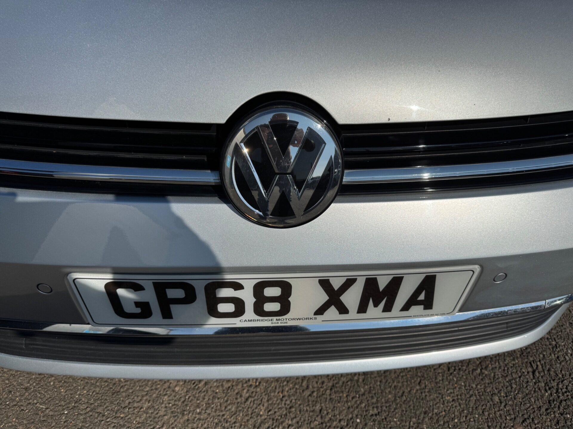 Volkswagen Golf view 16