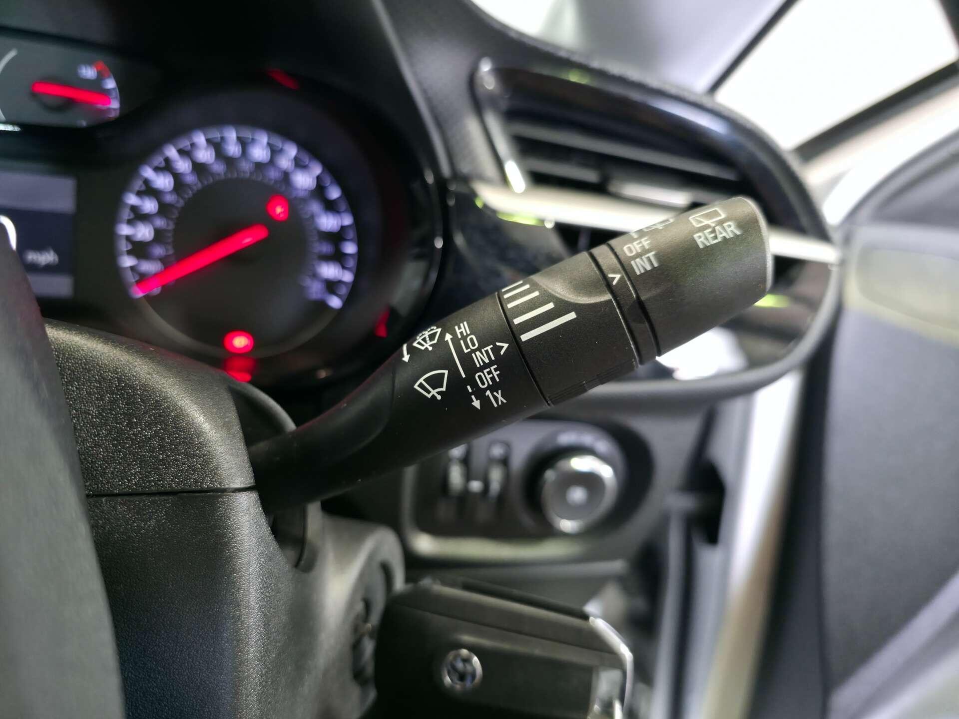 Vauxhall Corsa view 27