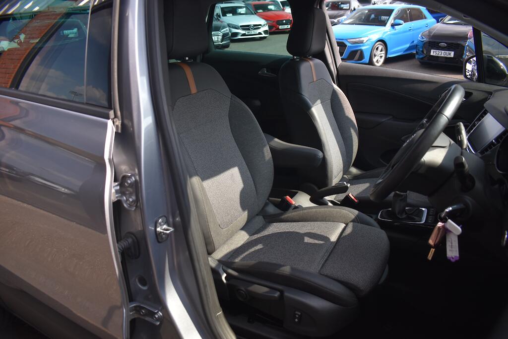 Vauxhall Crossland view 9