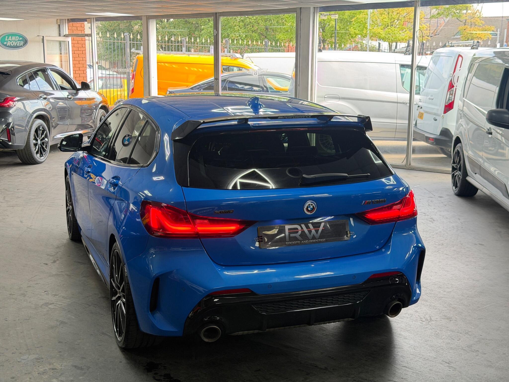 BMW 1 Series view 12