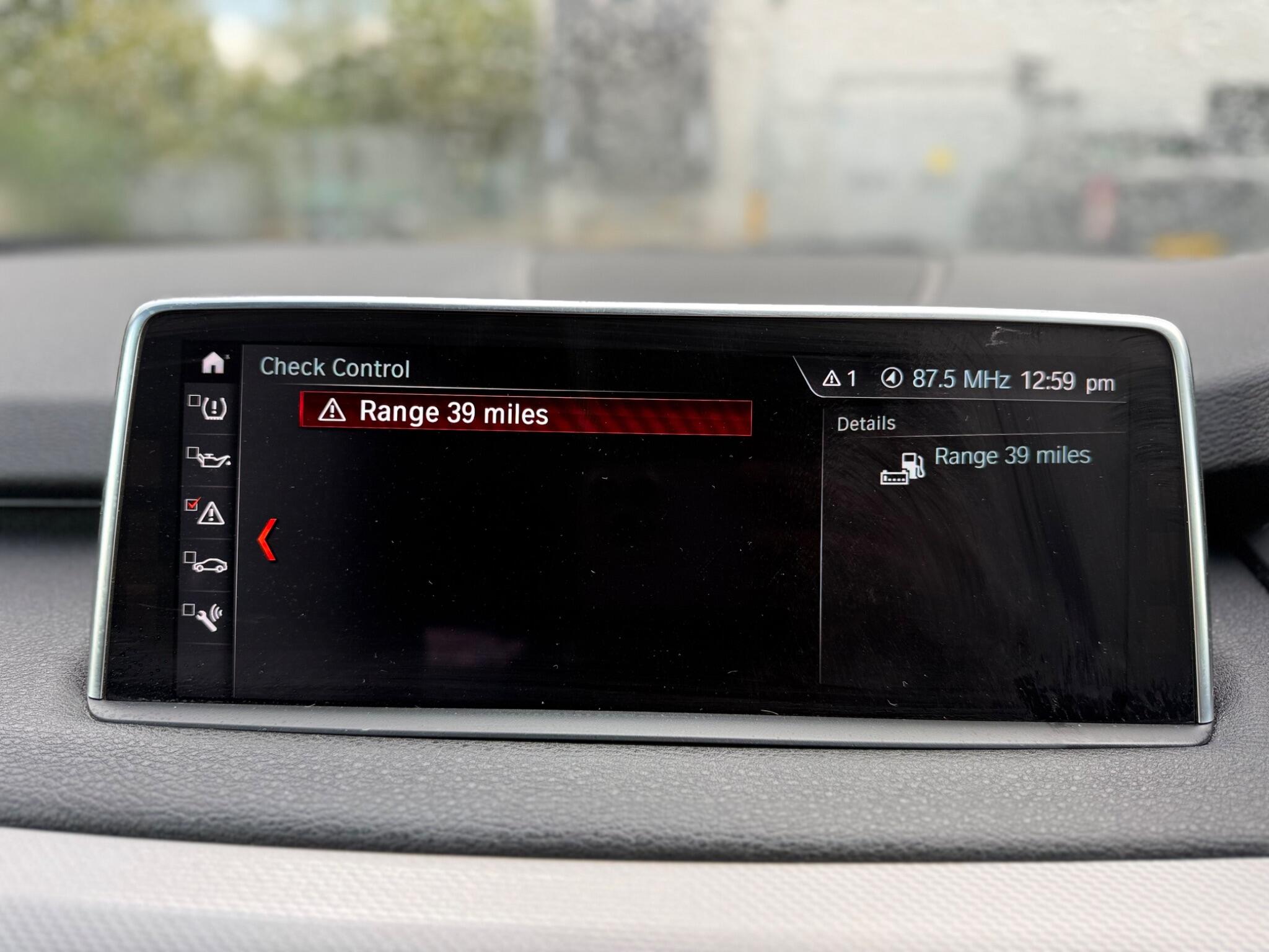 BMW X5 view 30