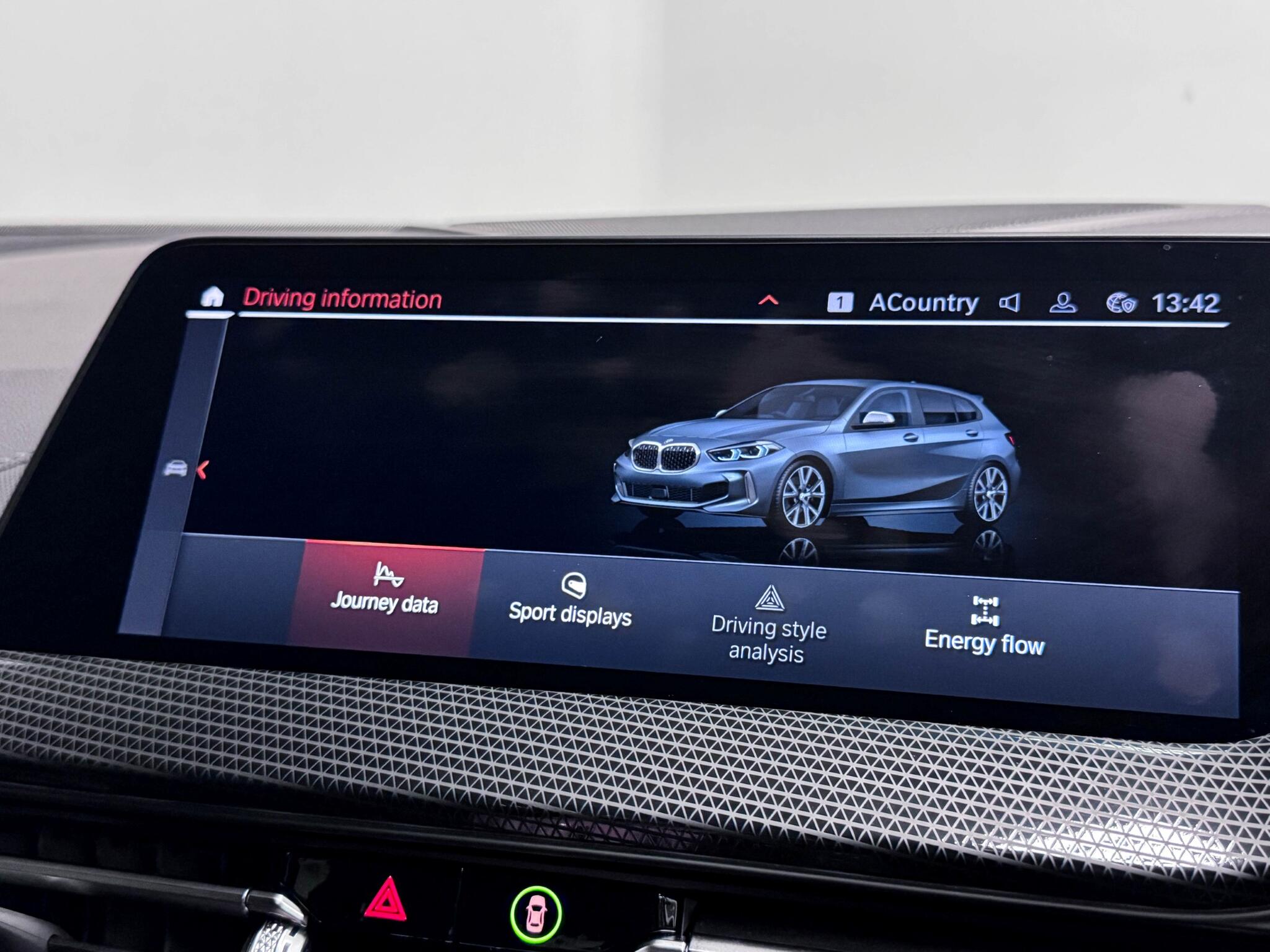 BMW 1 Series view 42