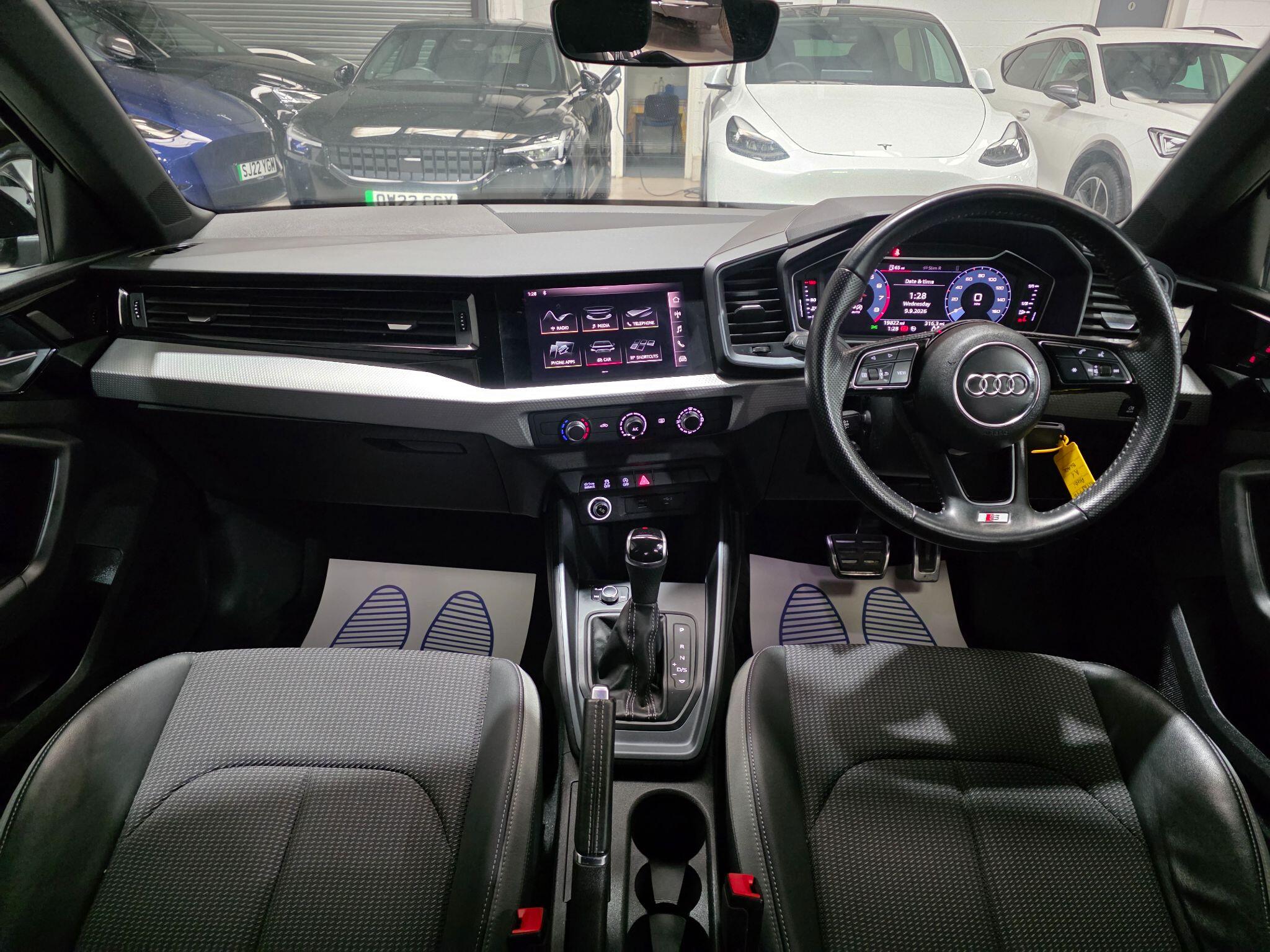 Audi A1 view 5
