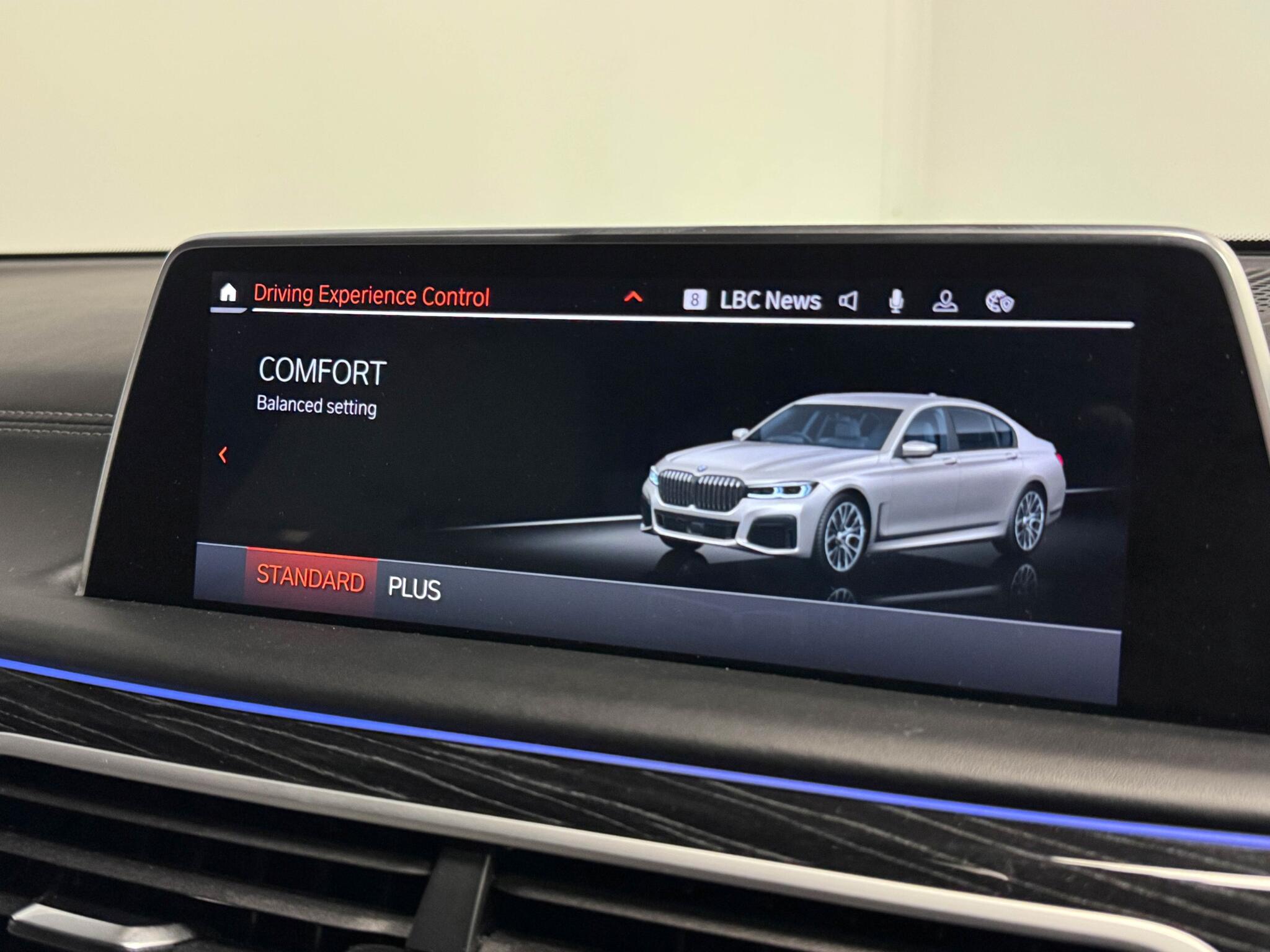 BMW 7 Series view 44