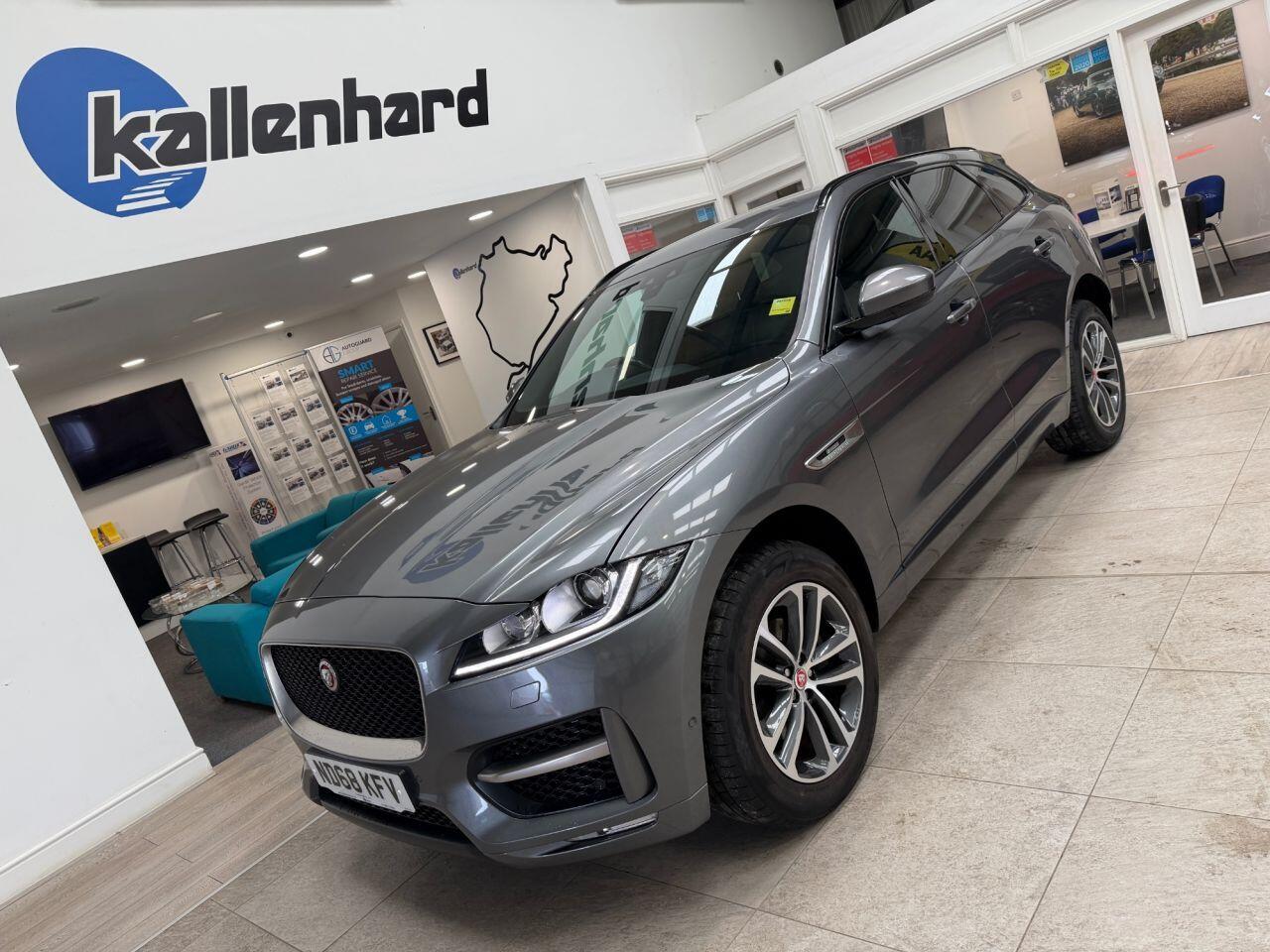 Jaguar F-Pace view 18