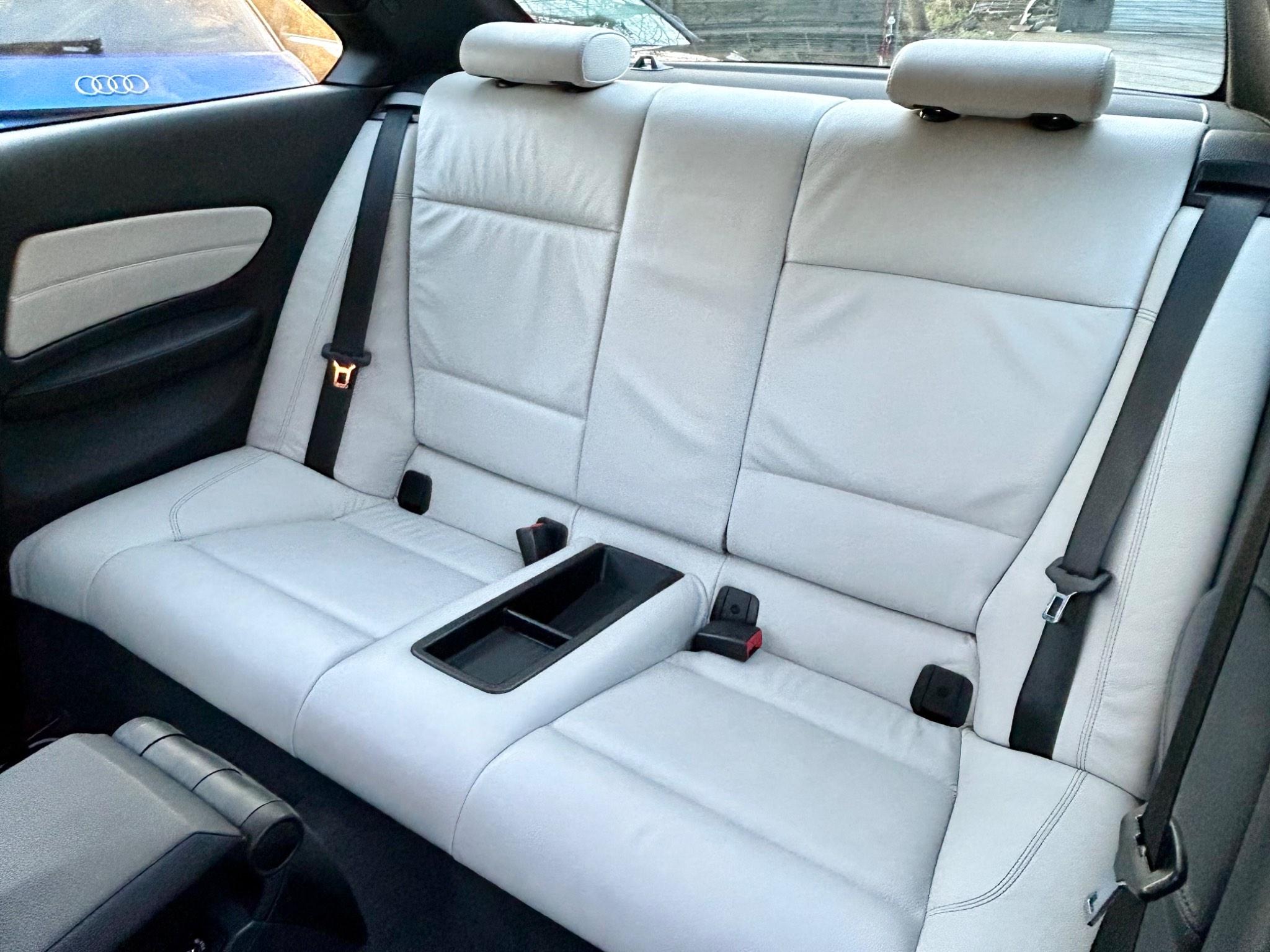 BMW 1 Series view 3