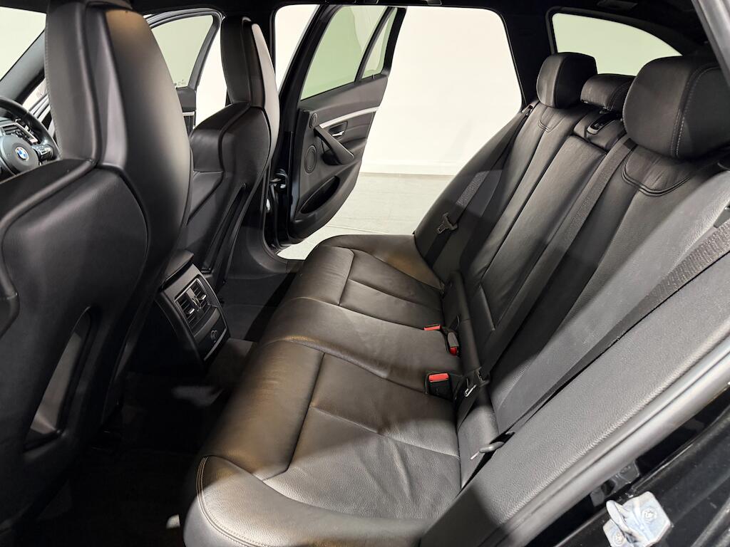 BMW 3 Series view 46