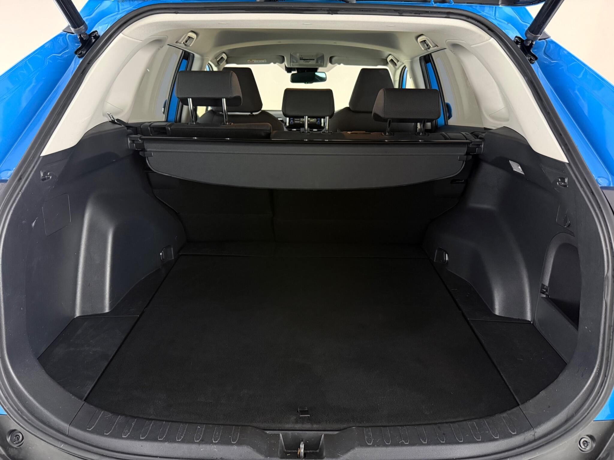 Toyota Rav4 view 11
