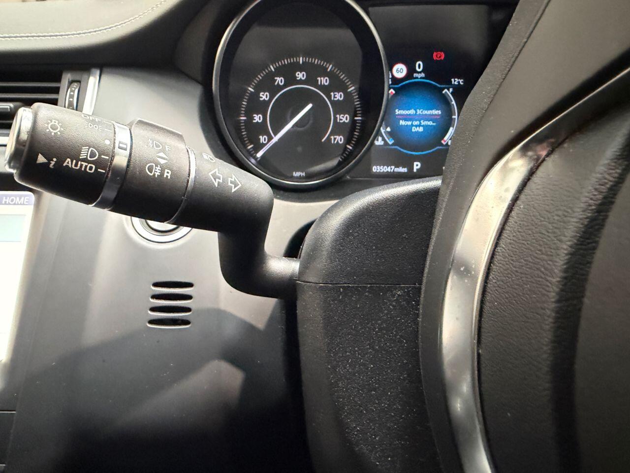 Jaguar E-Pace view 34