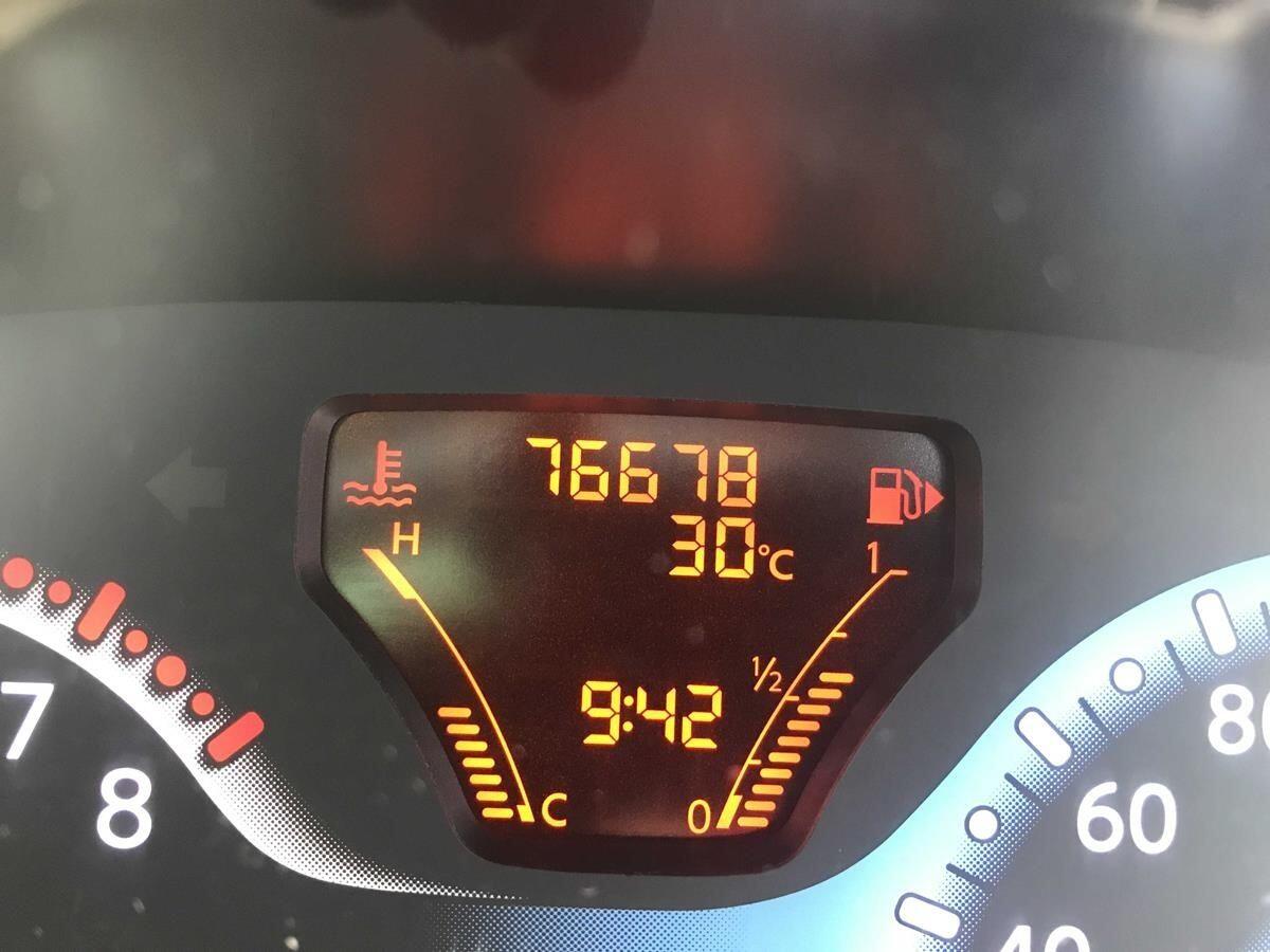 Nissan Cube view 12